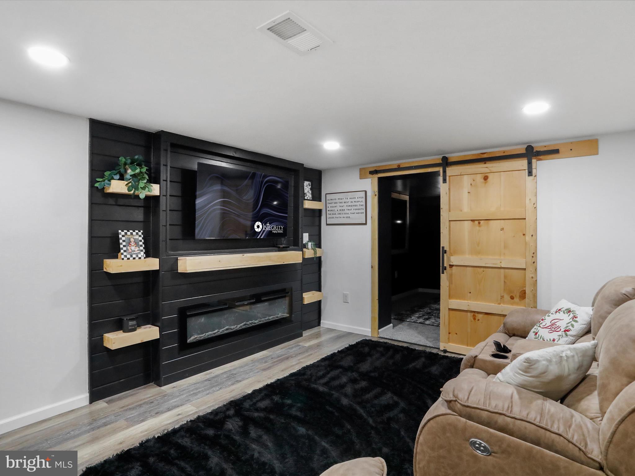 BEL AIR - Residential