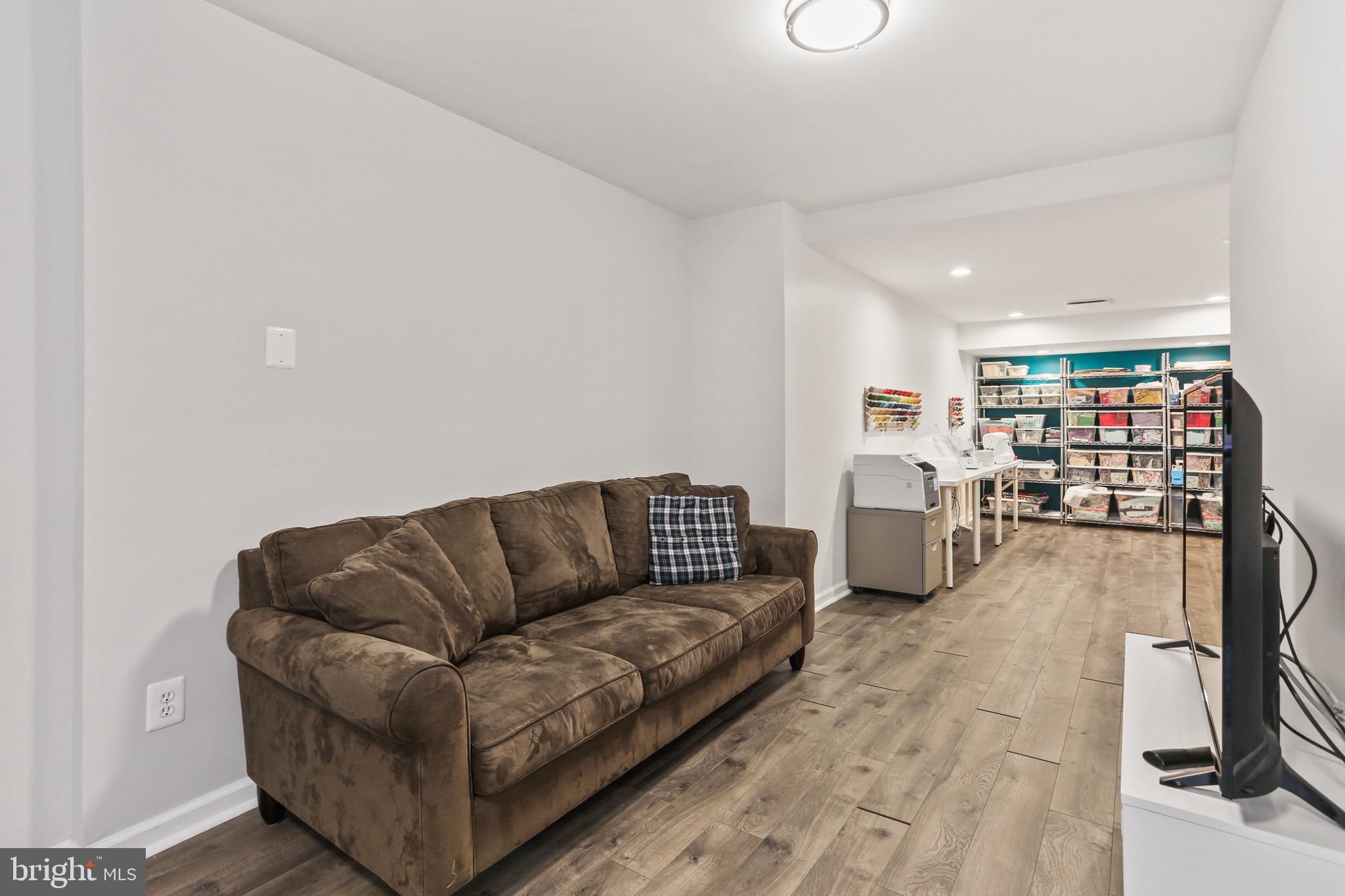 SUMNERS HOLLOW - Residential