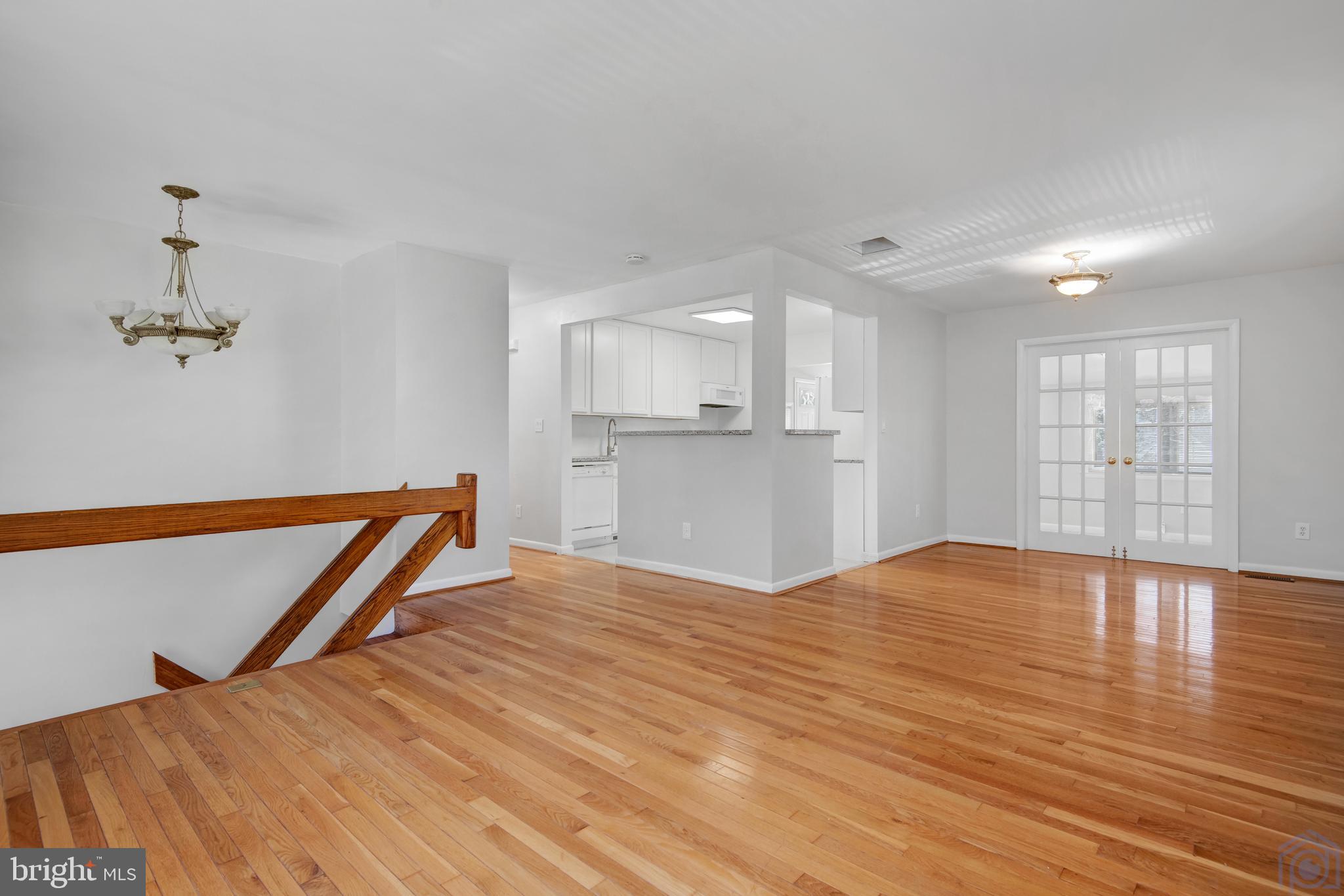 ARUNDEL ON THE BAY - Residential Lease