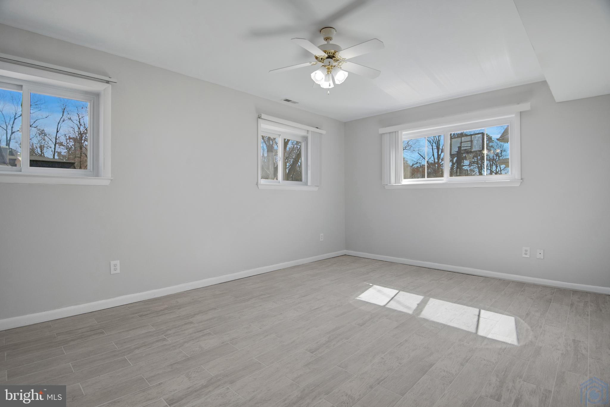 ARUNDEL ON THE BAY - Residential Lease