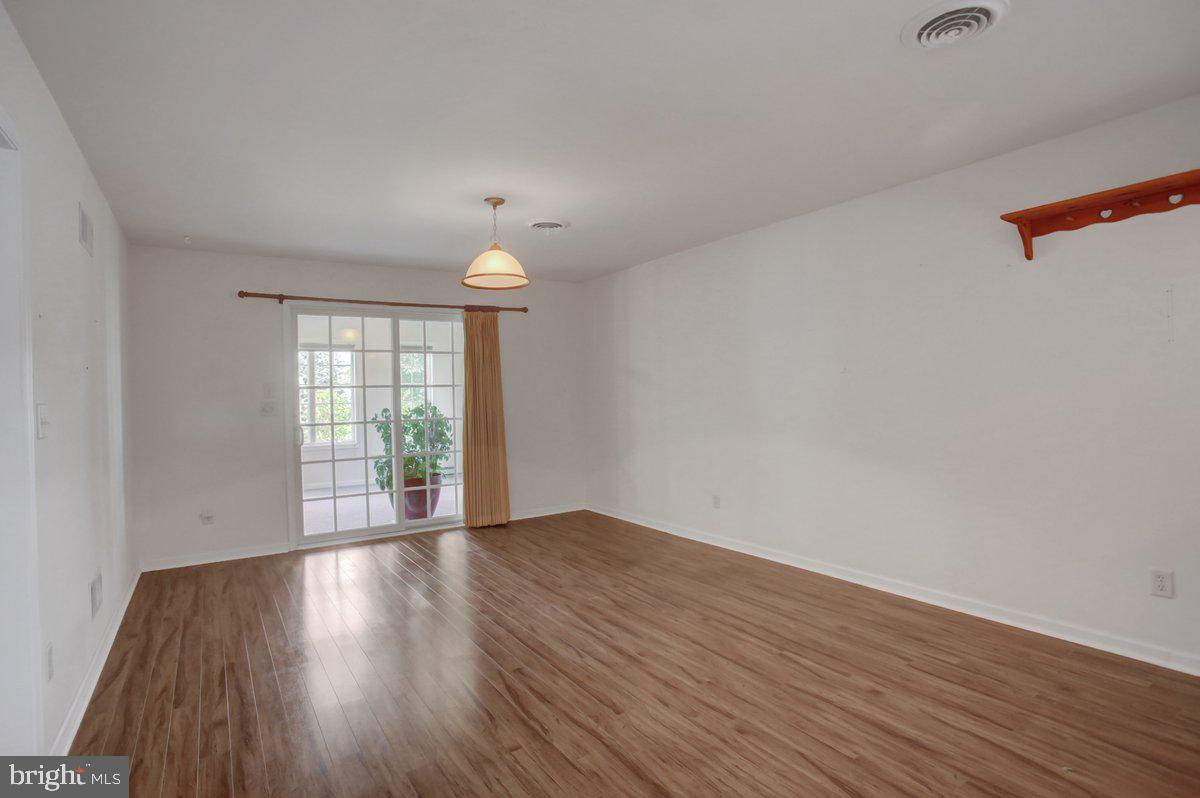 MILL CREEK ACRES - Residential