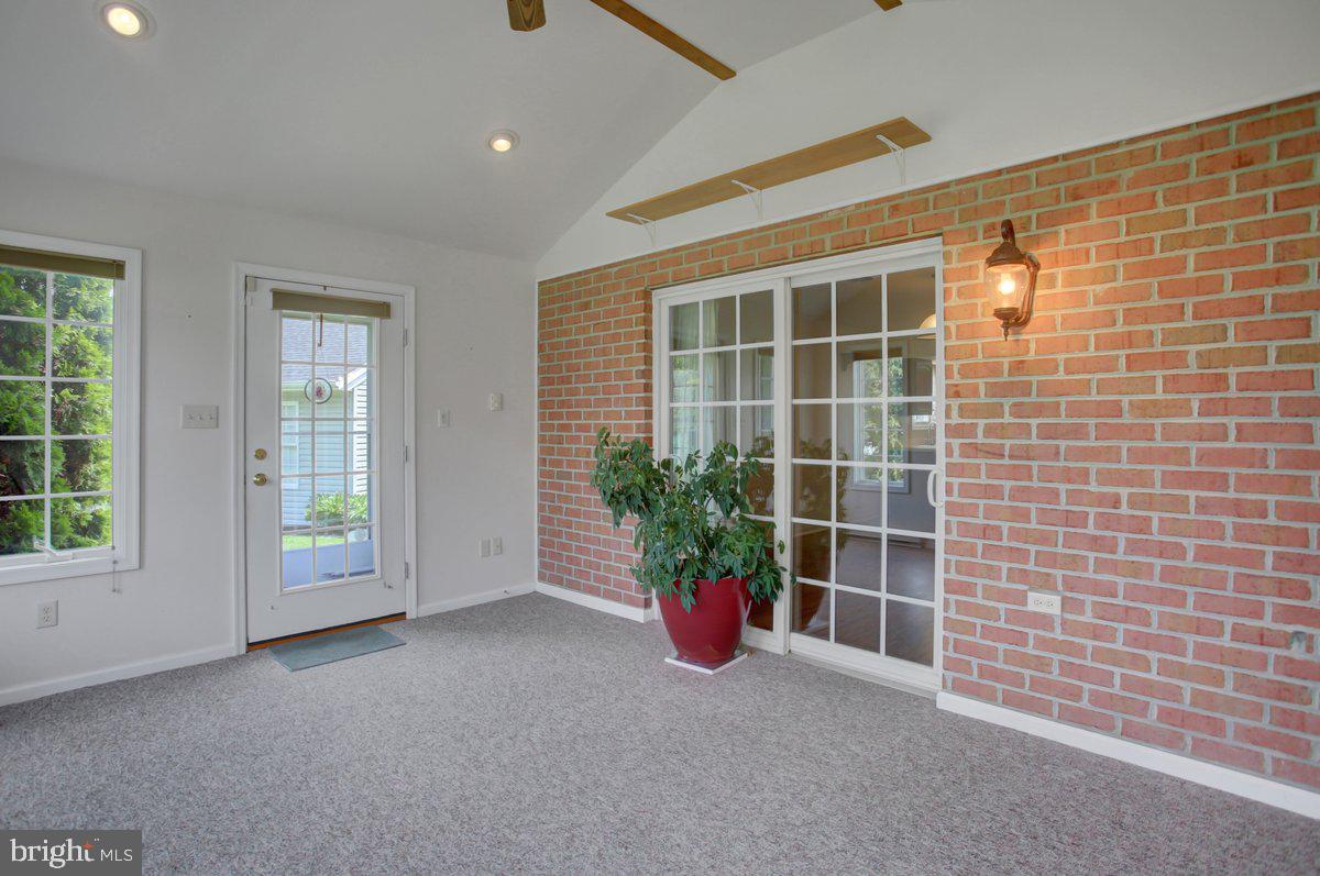 MILL CREEK ACRES - Residential