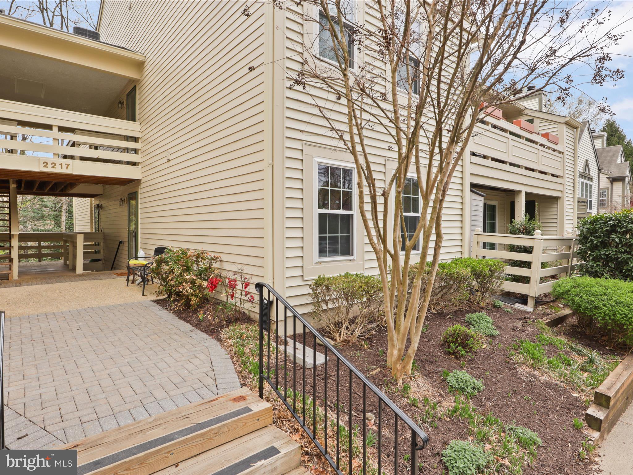 2217 LOVEDALE LANE H 209A