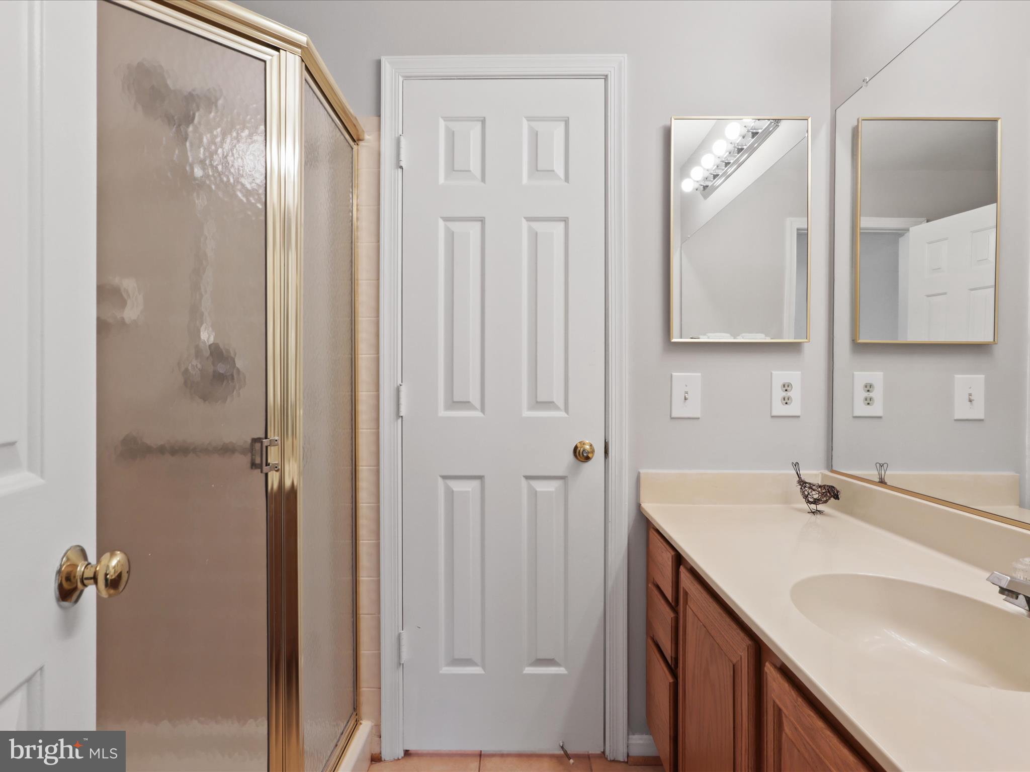 BRISTOL HOUSE - Residential