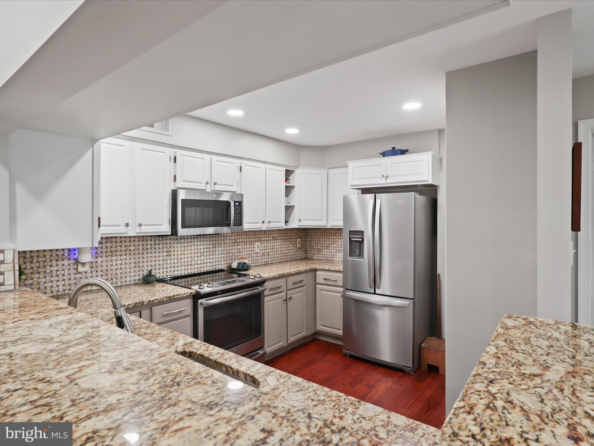 BRISTOL HOUSE - Residential