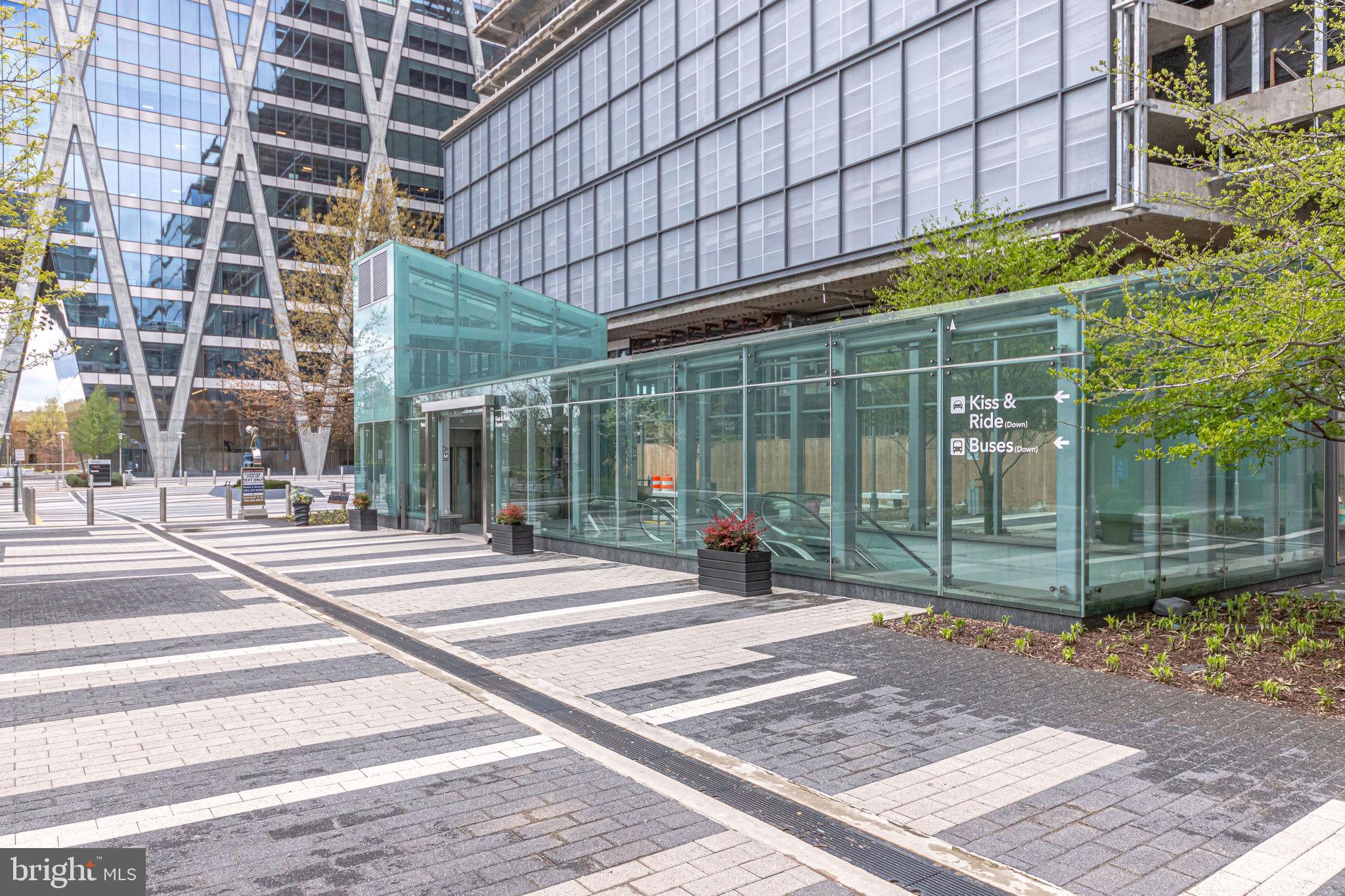 BRISTOL HOUSE - Residential