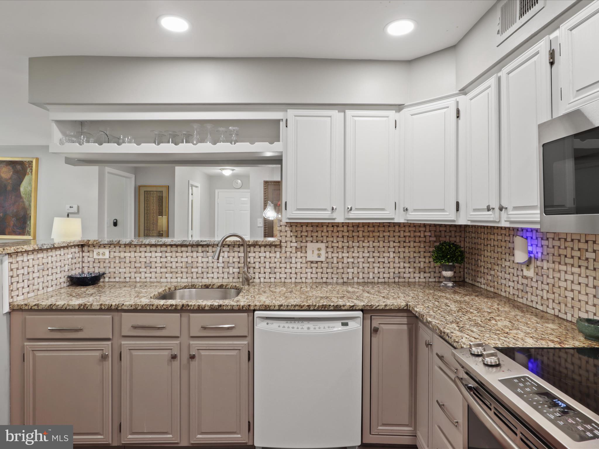 BRISTOL HOUSE - Residential