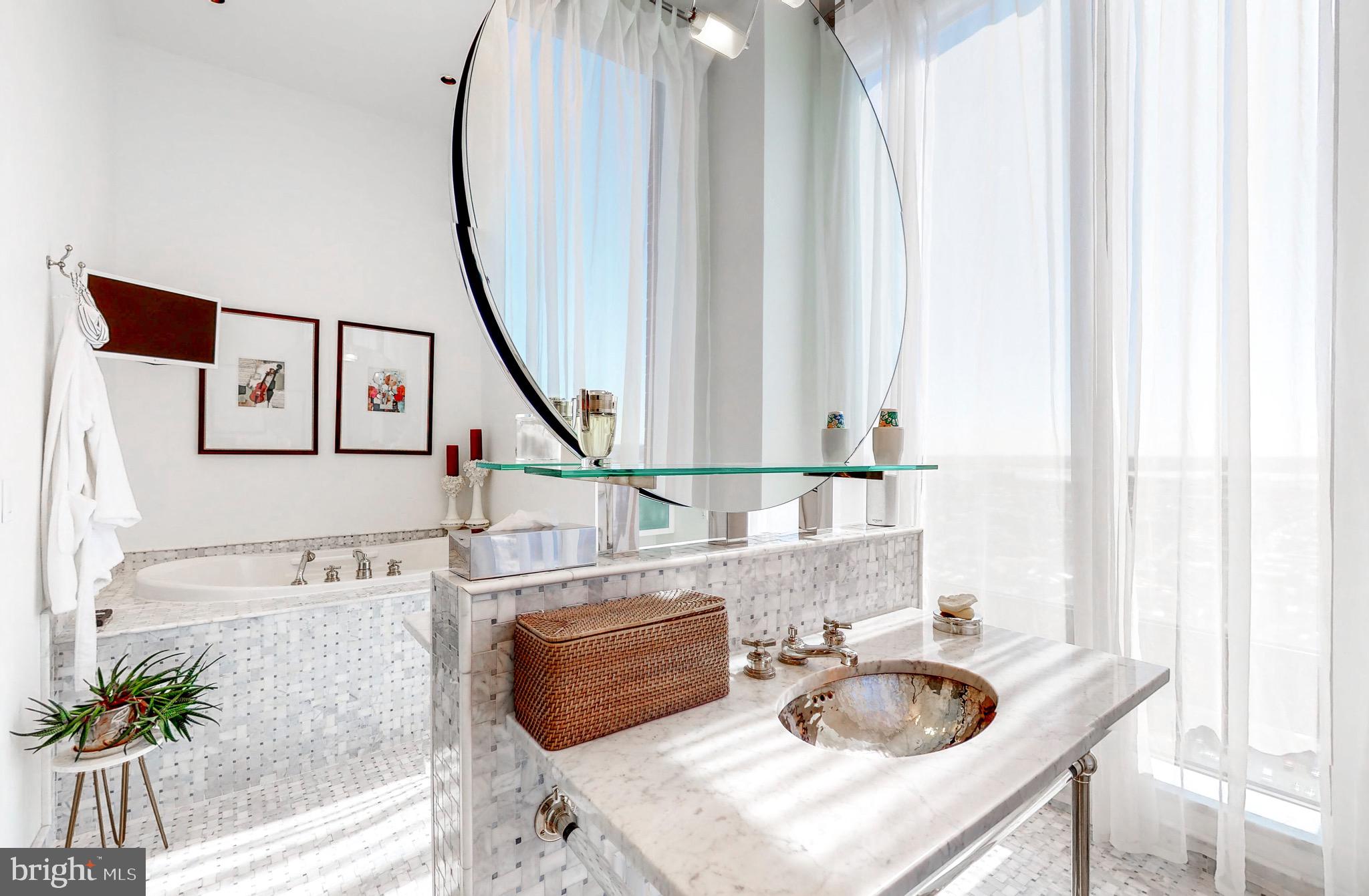 INNER HARBOR - Residential