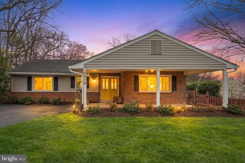 3819 SHELLEY LANE ANNANDALE VA 22003