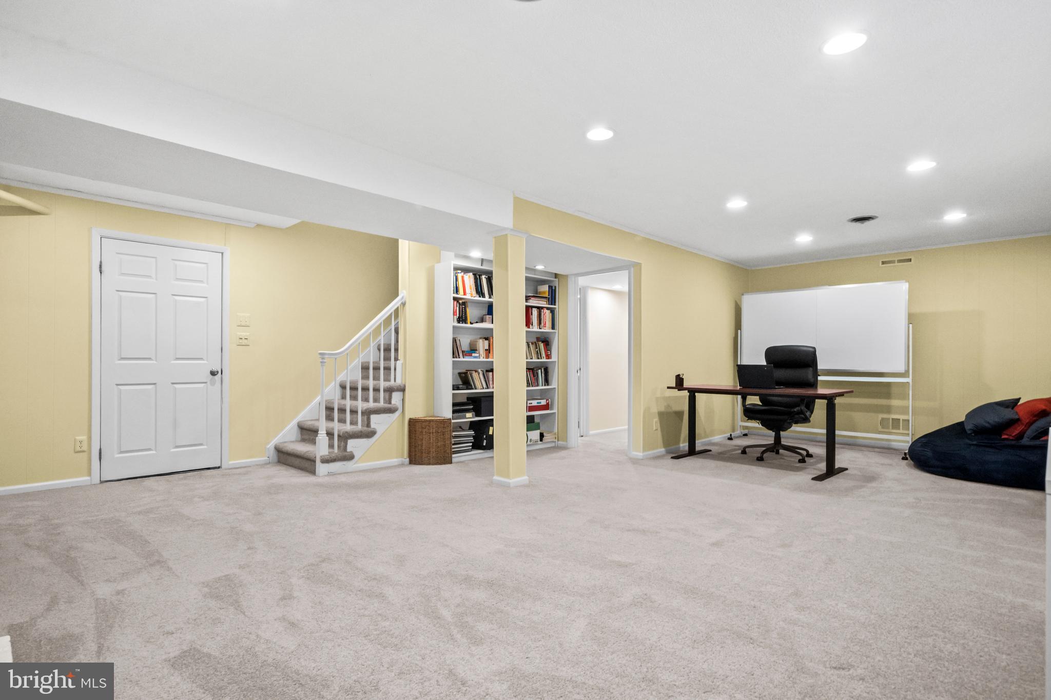 VARSITY PARK - Residential