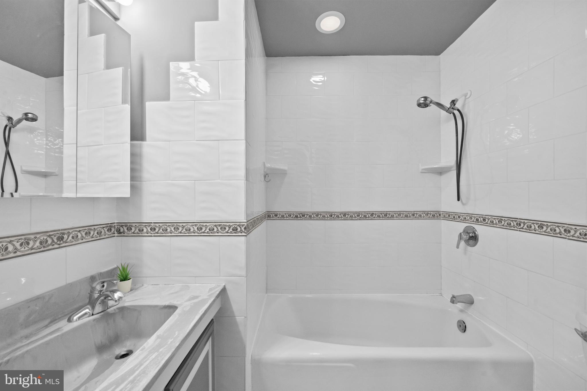 VARSITY PARK - Residential