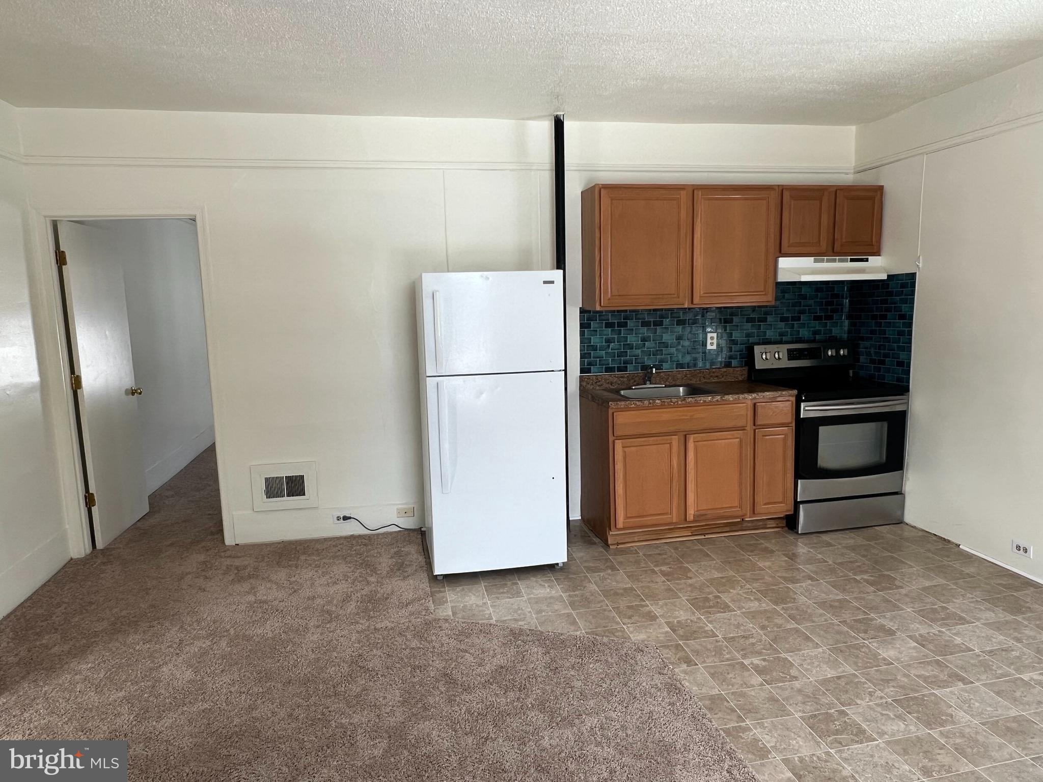 BOWLING GREEN - Residential Lease