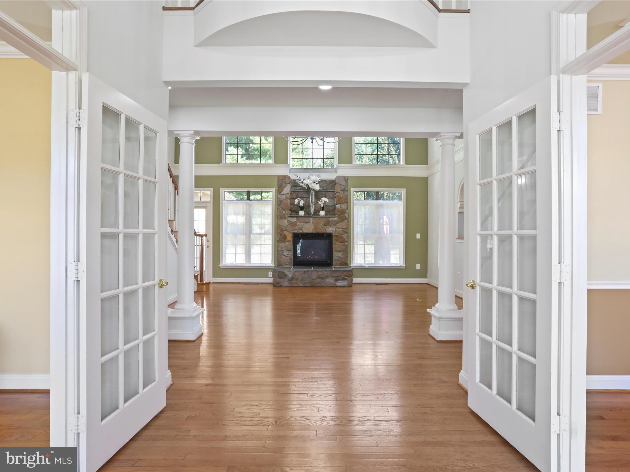 15 LAUREL HILL COURT