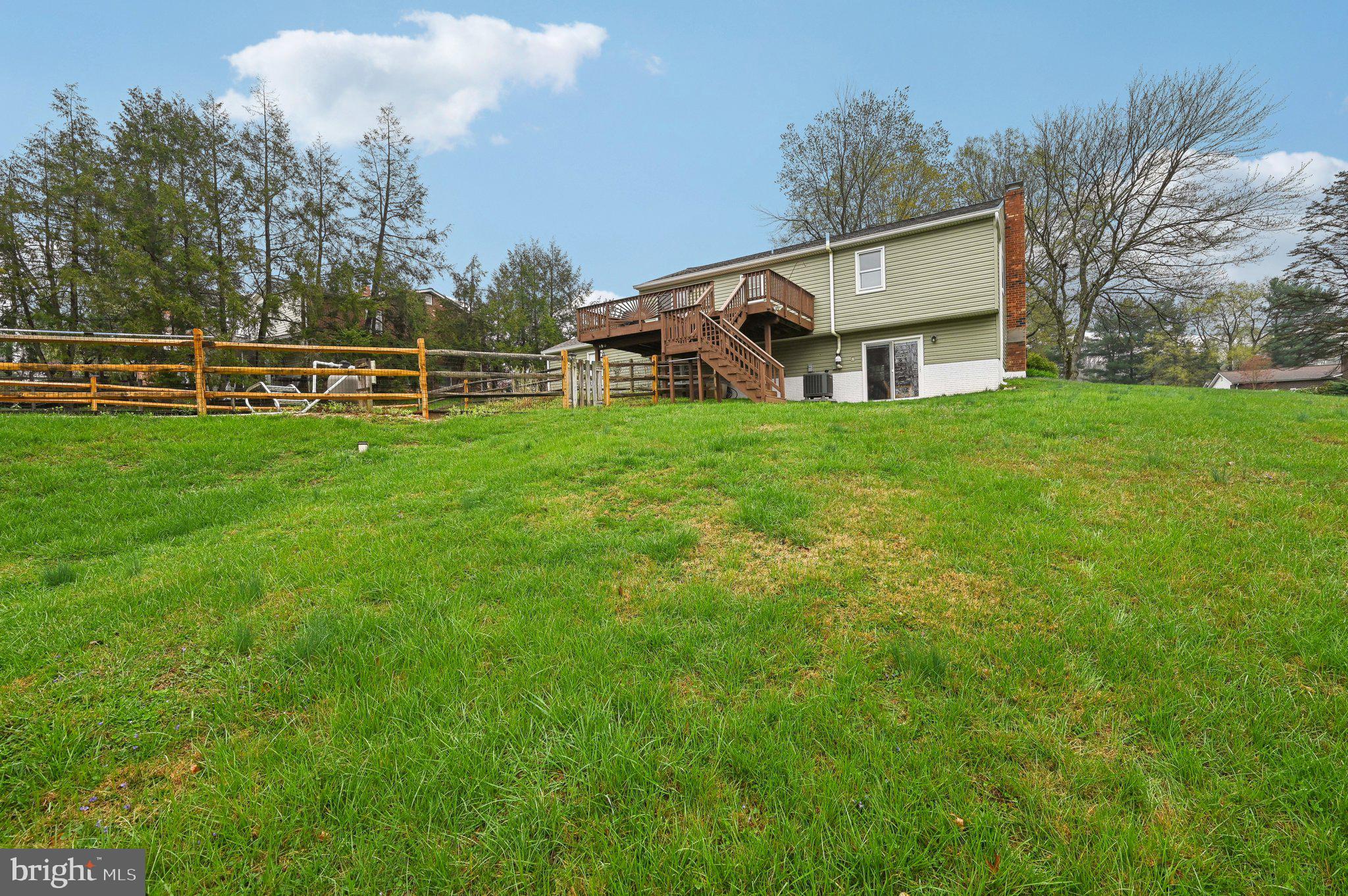 MID COUNTRY VIEW - Residential