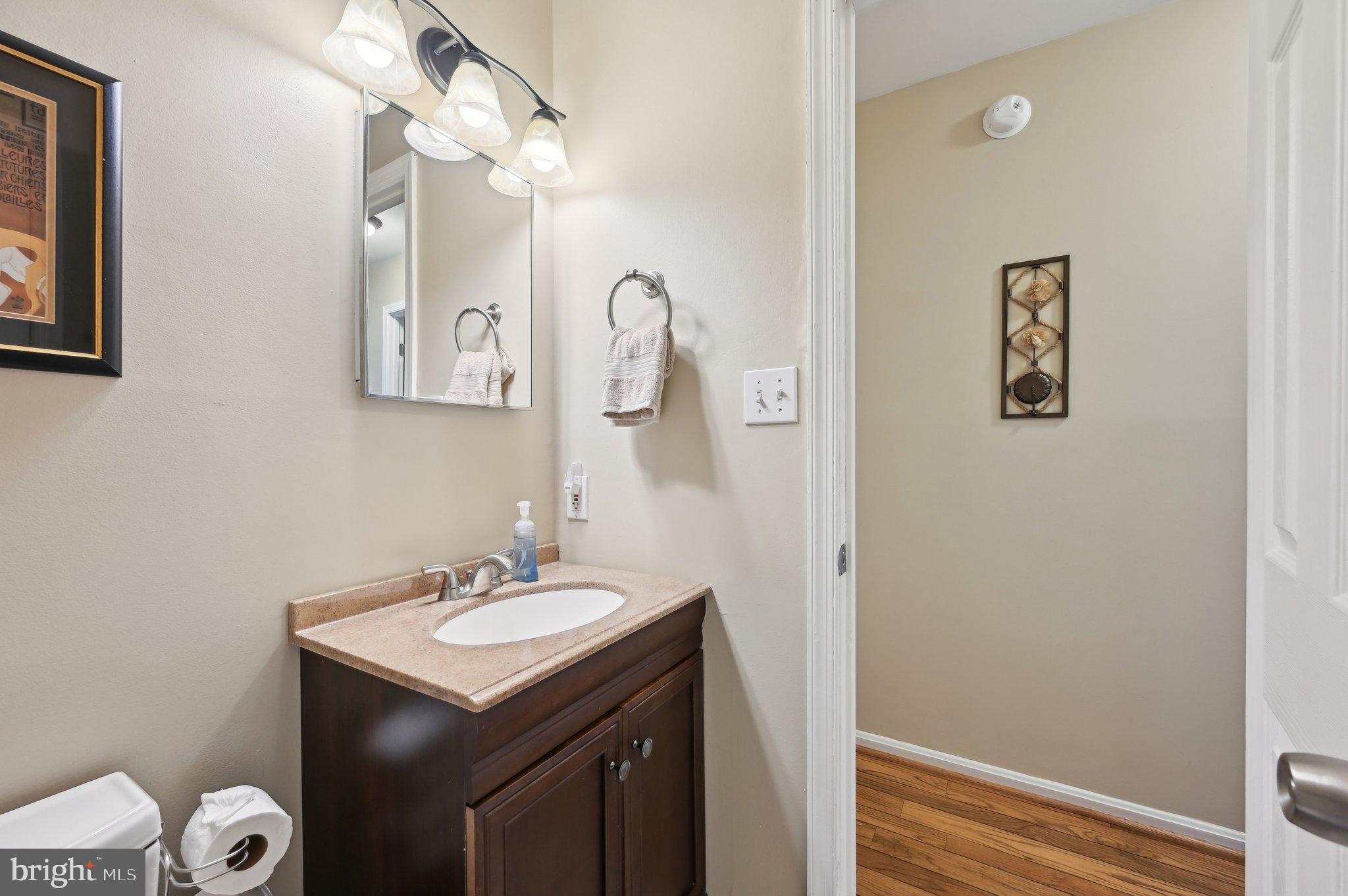 MID COUNTRY VIEW - Residential