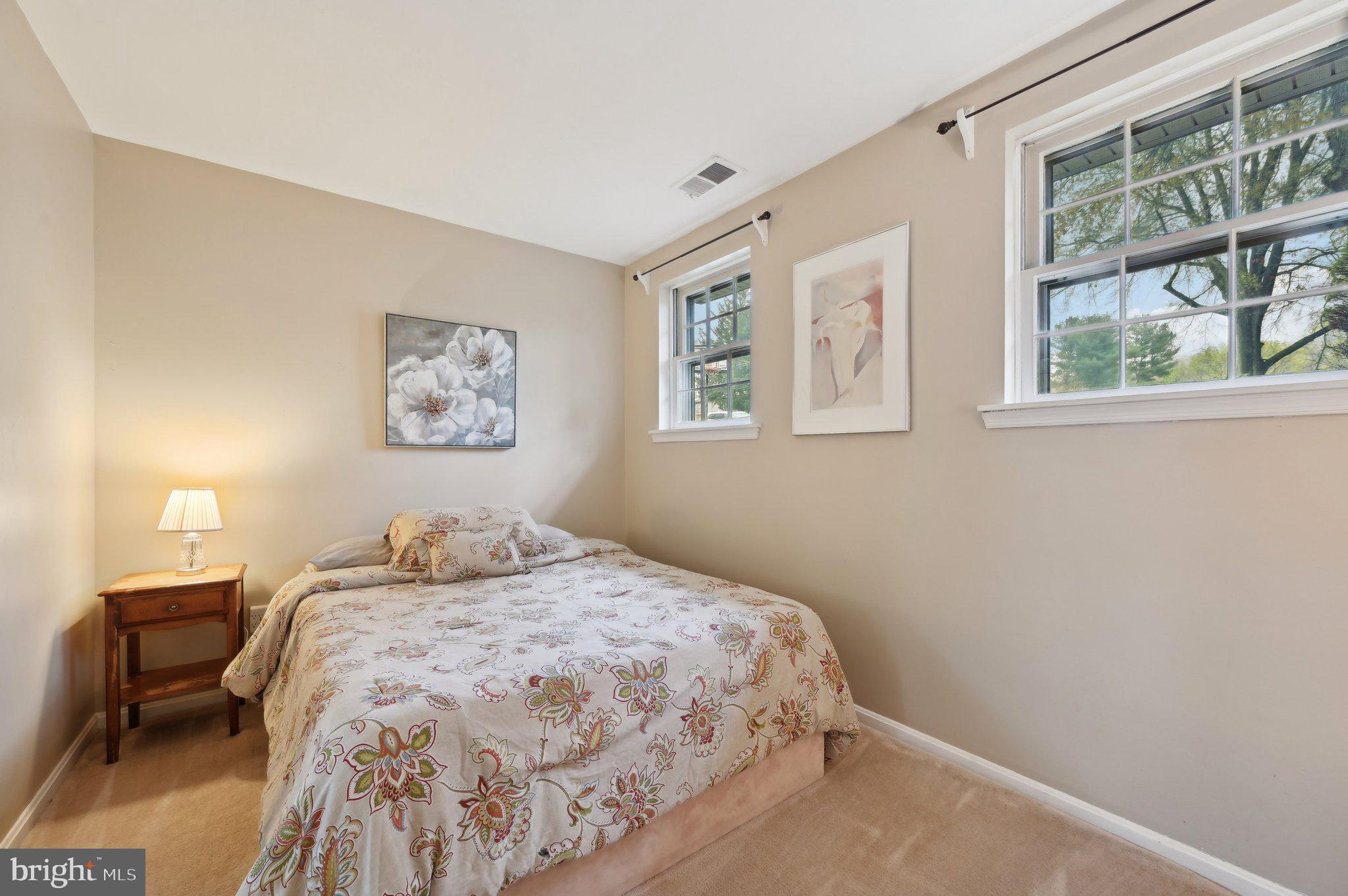 MID COUNTRY VIEW - Residential