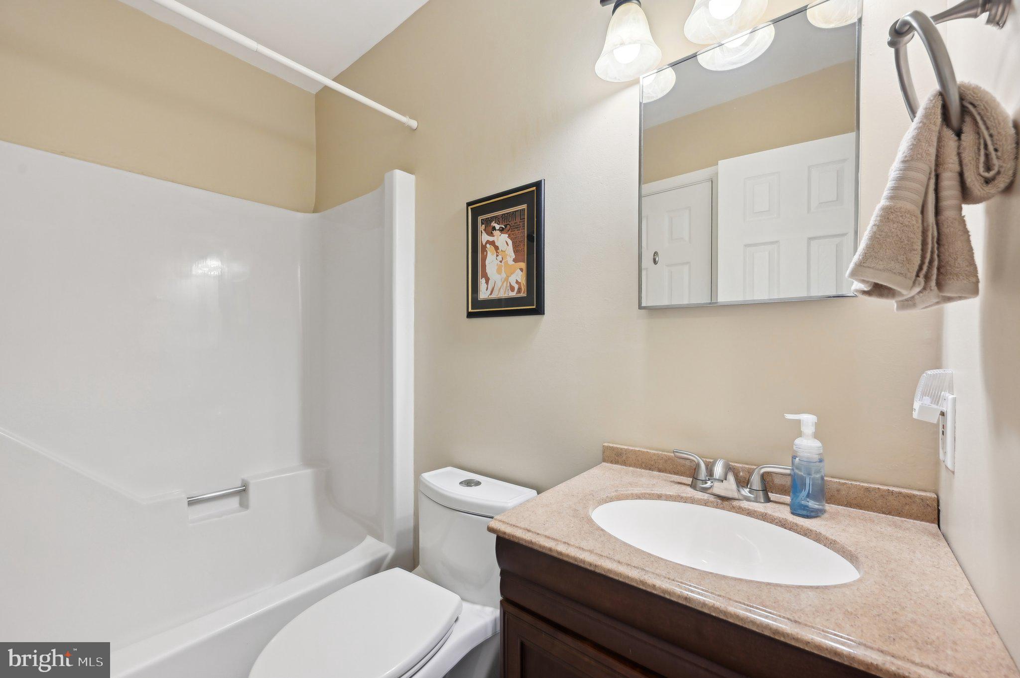 MID COUNTRY VIEW - Residential