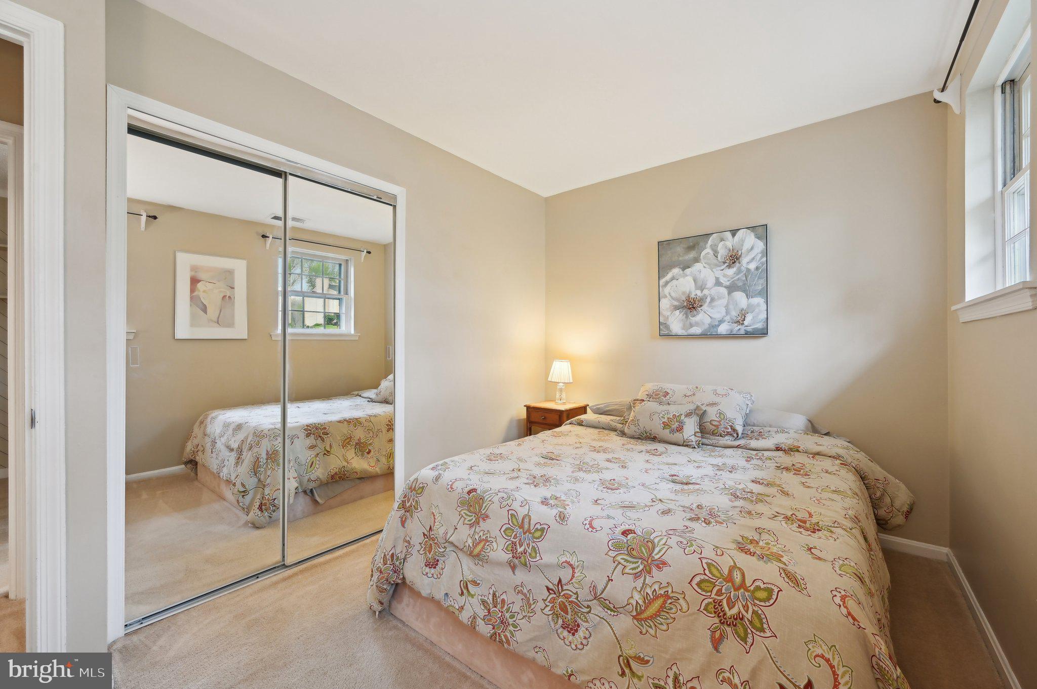 MID COUNTRY VIEW - Residential