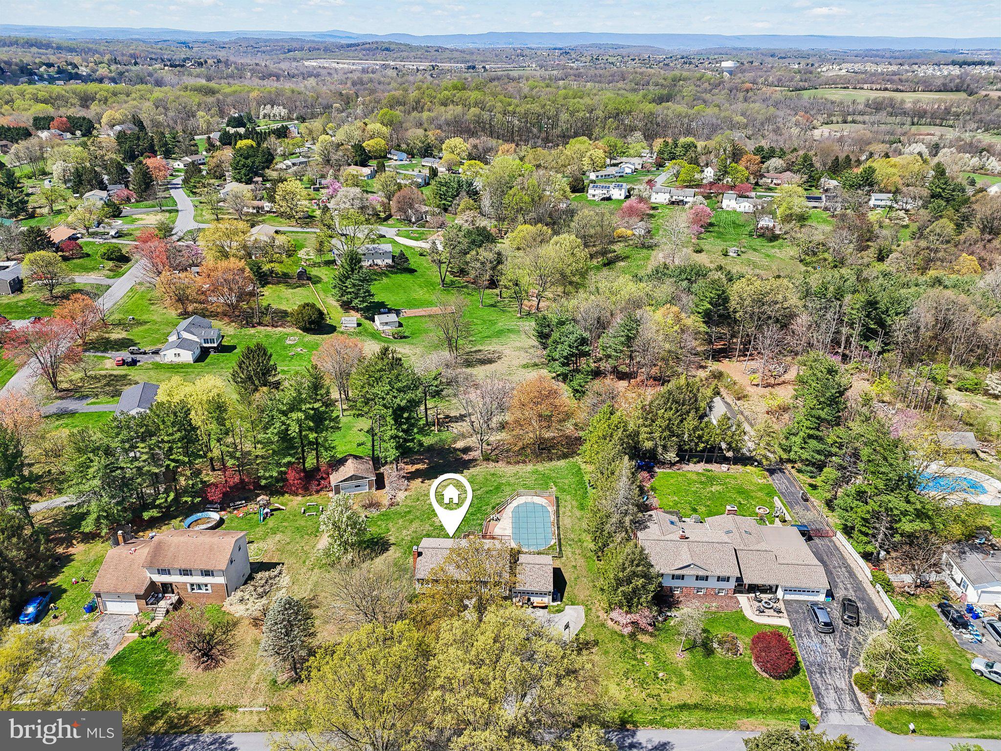 MID COUNTRY VIEW - Residential