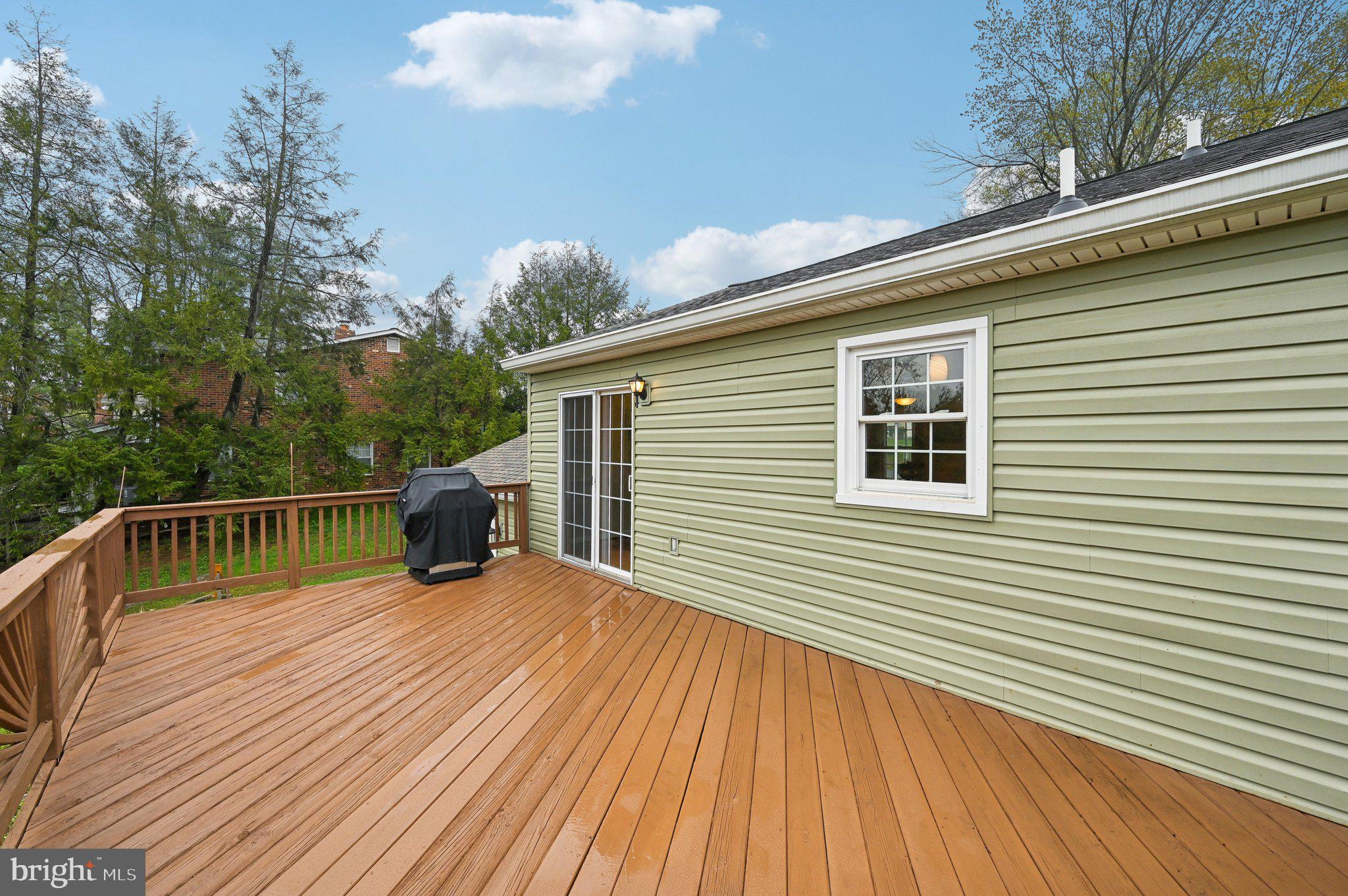 MID COUNTRY VIEW - Residential