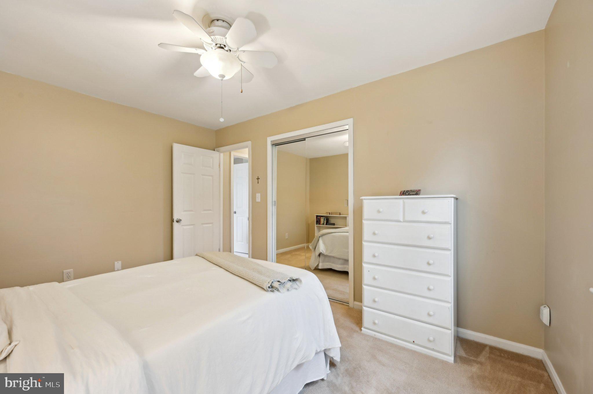 MID COUNTRY VIEW - Residential