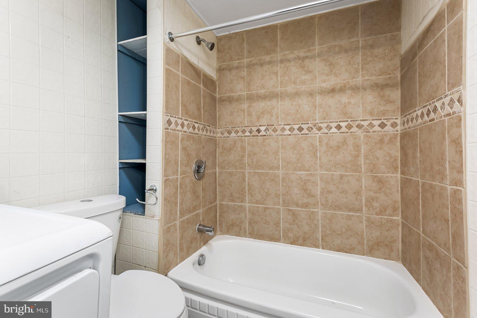 FELLS POINT HISTORIC DISTRICT - Residential Lease