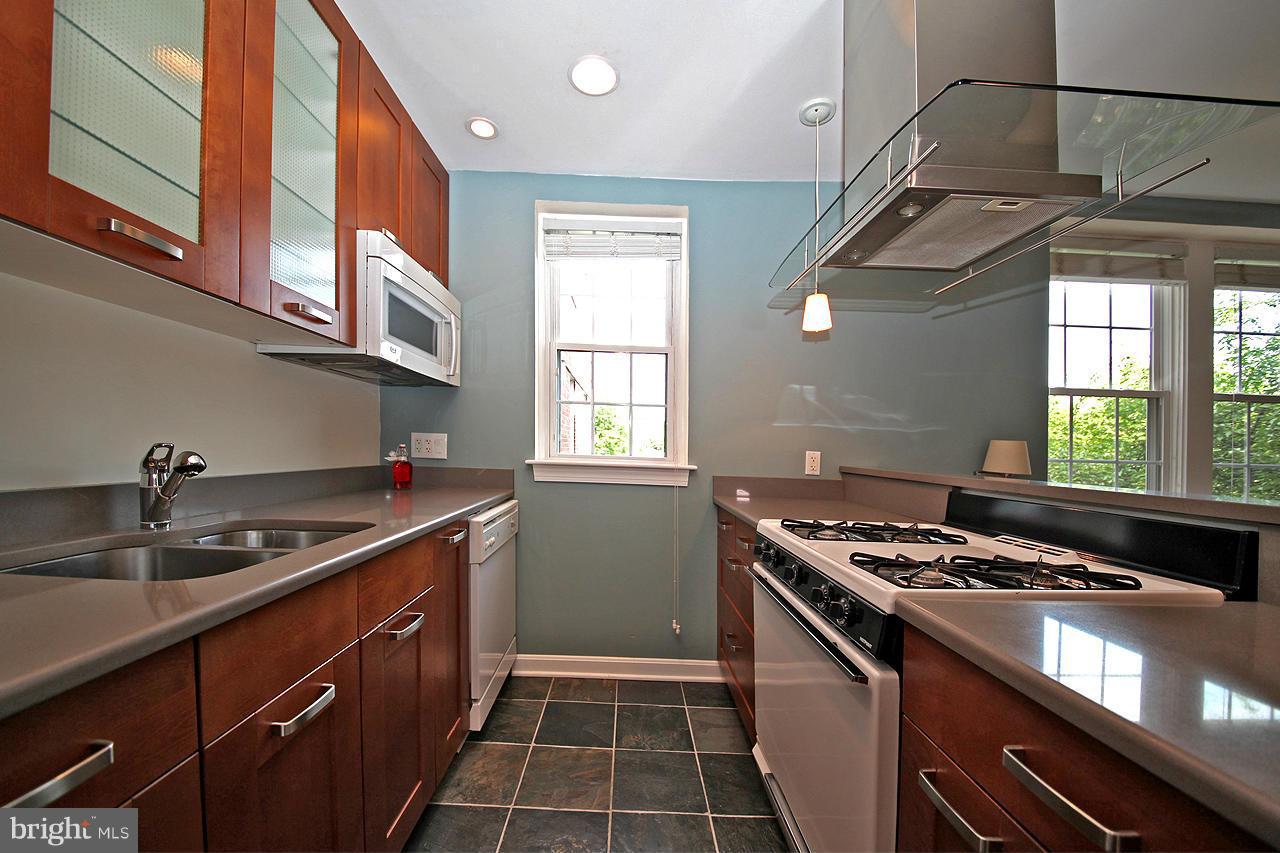22 S OLD GLEBE ROAD 105-D