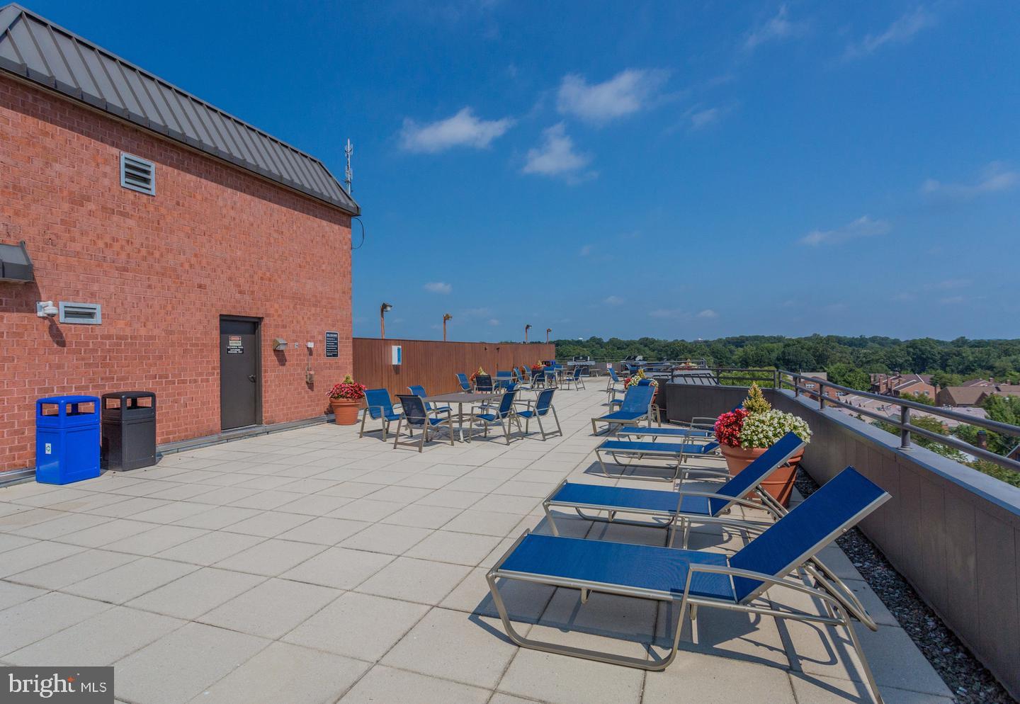 WESTVIEW AT BALLSTON METRO - Residential Lease