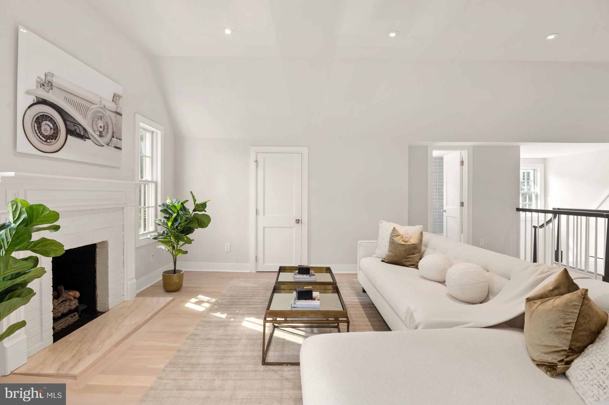 WESLEY HEIGHTS - Residential