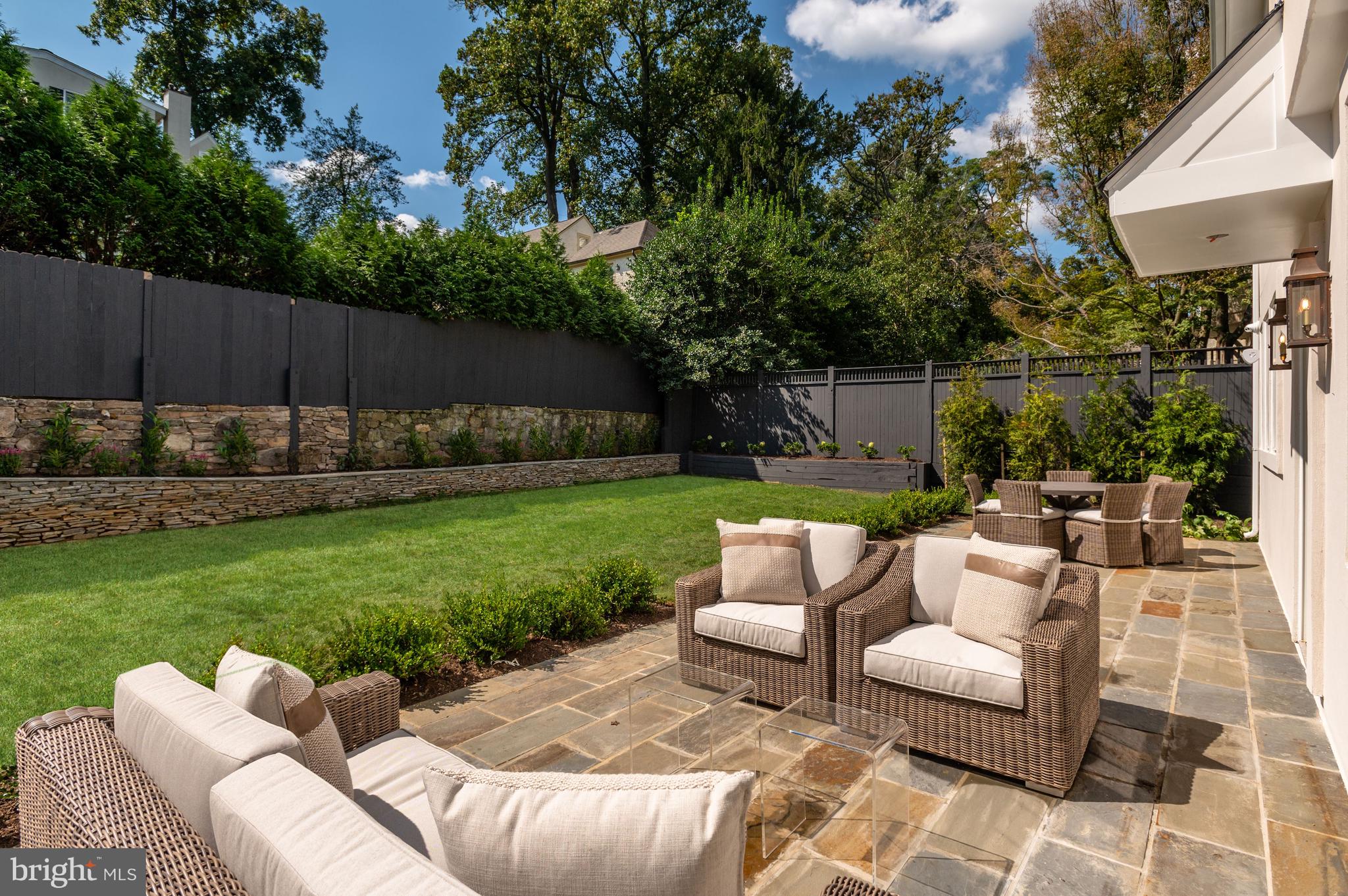 WESLEY HEIGHTS - Residential