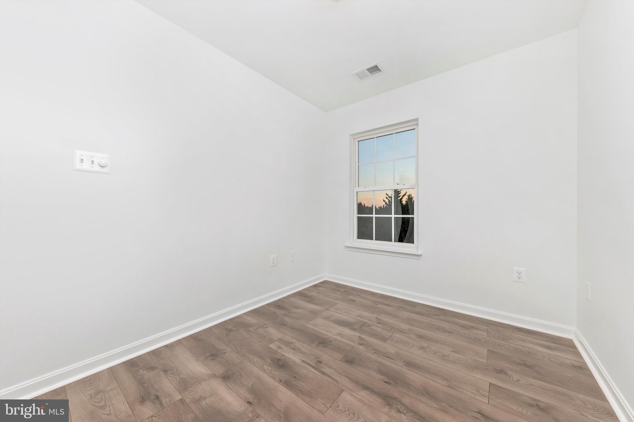 SENECA RIDGE - Residential