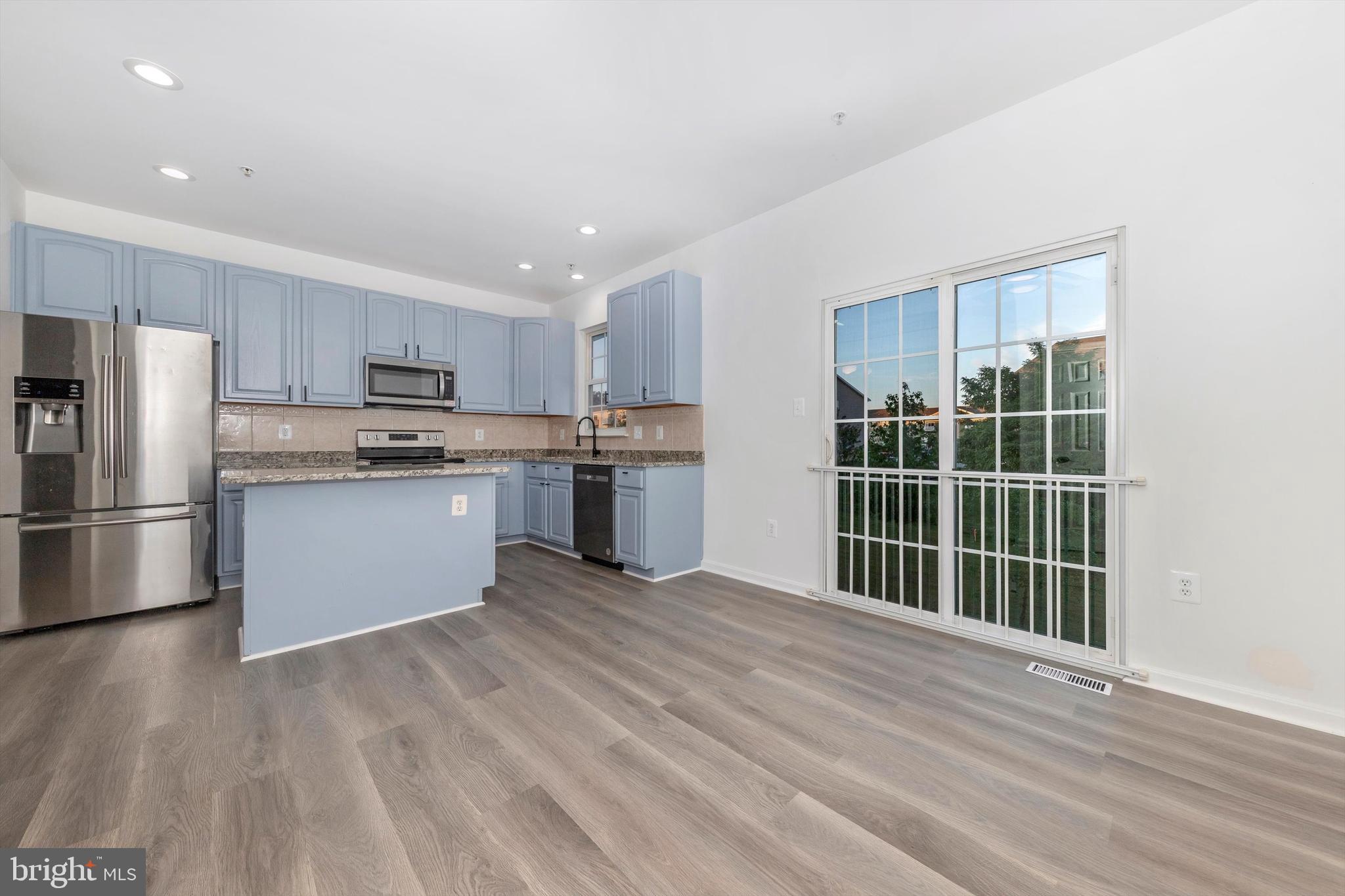 SENECA RIDGE - Residential