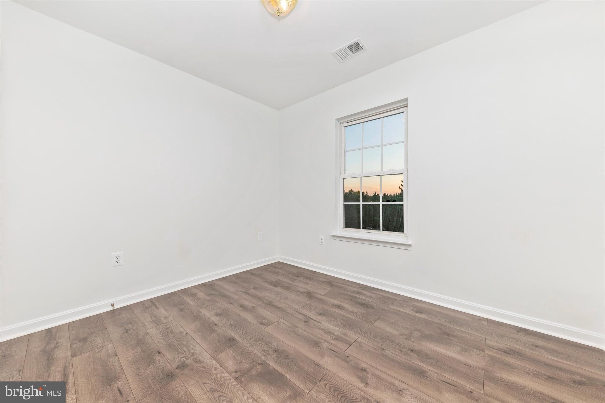 SENECA RIDGE - Residential