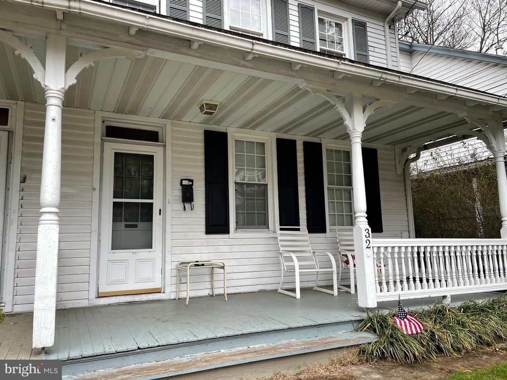 Photo of 32 N PRINCE ST, MILLERSVILLE, PA 17551 (MLS # PALA2031712)