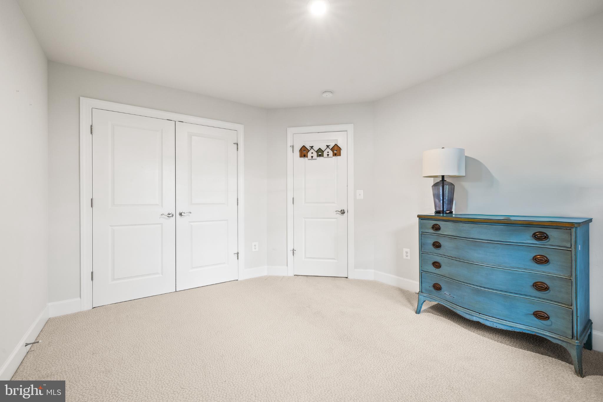 BRADLEY SQUARE - Residential