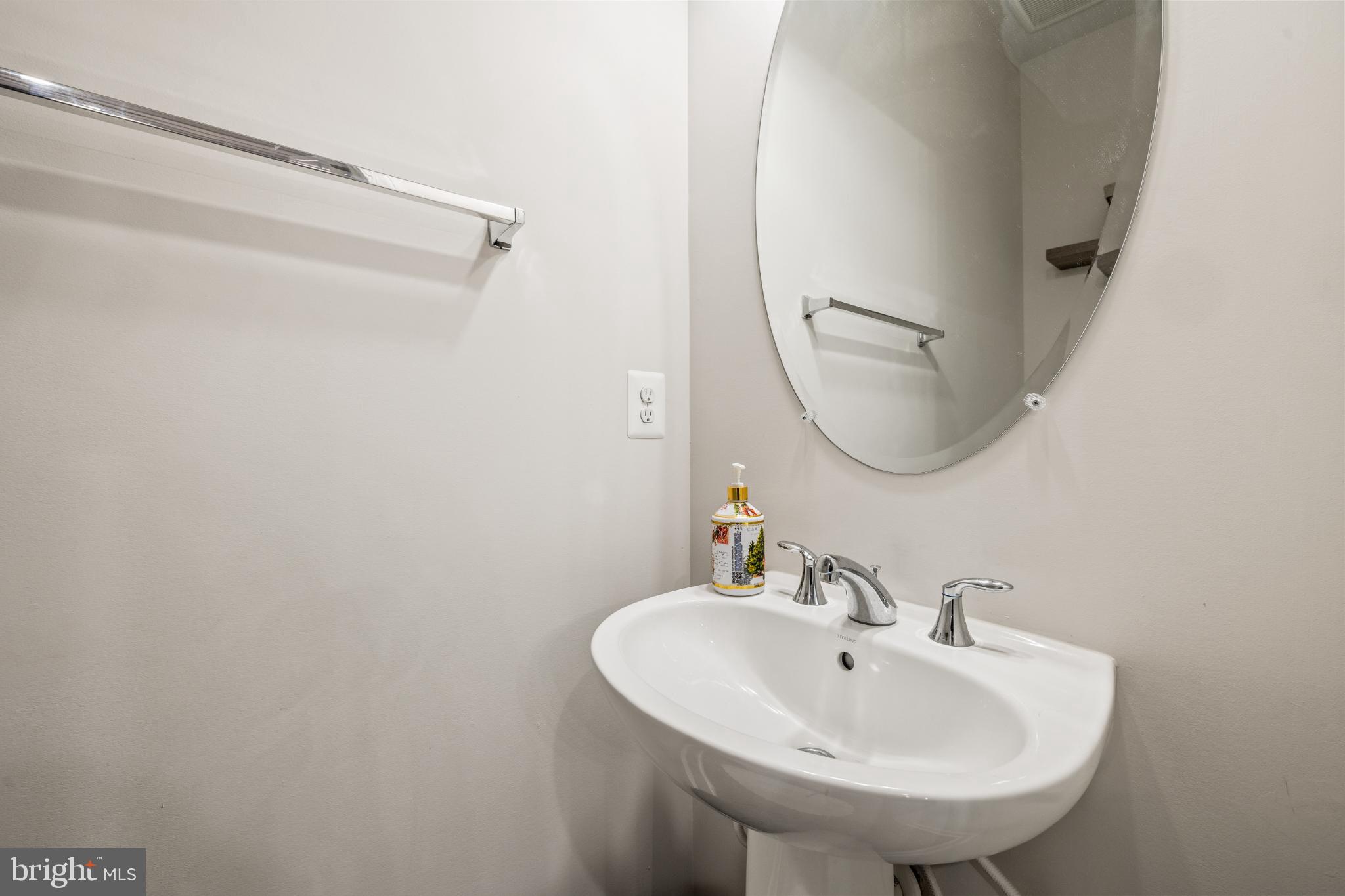 BRADLEY SQUARE - Residential