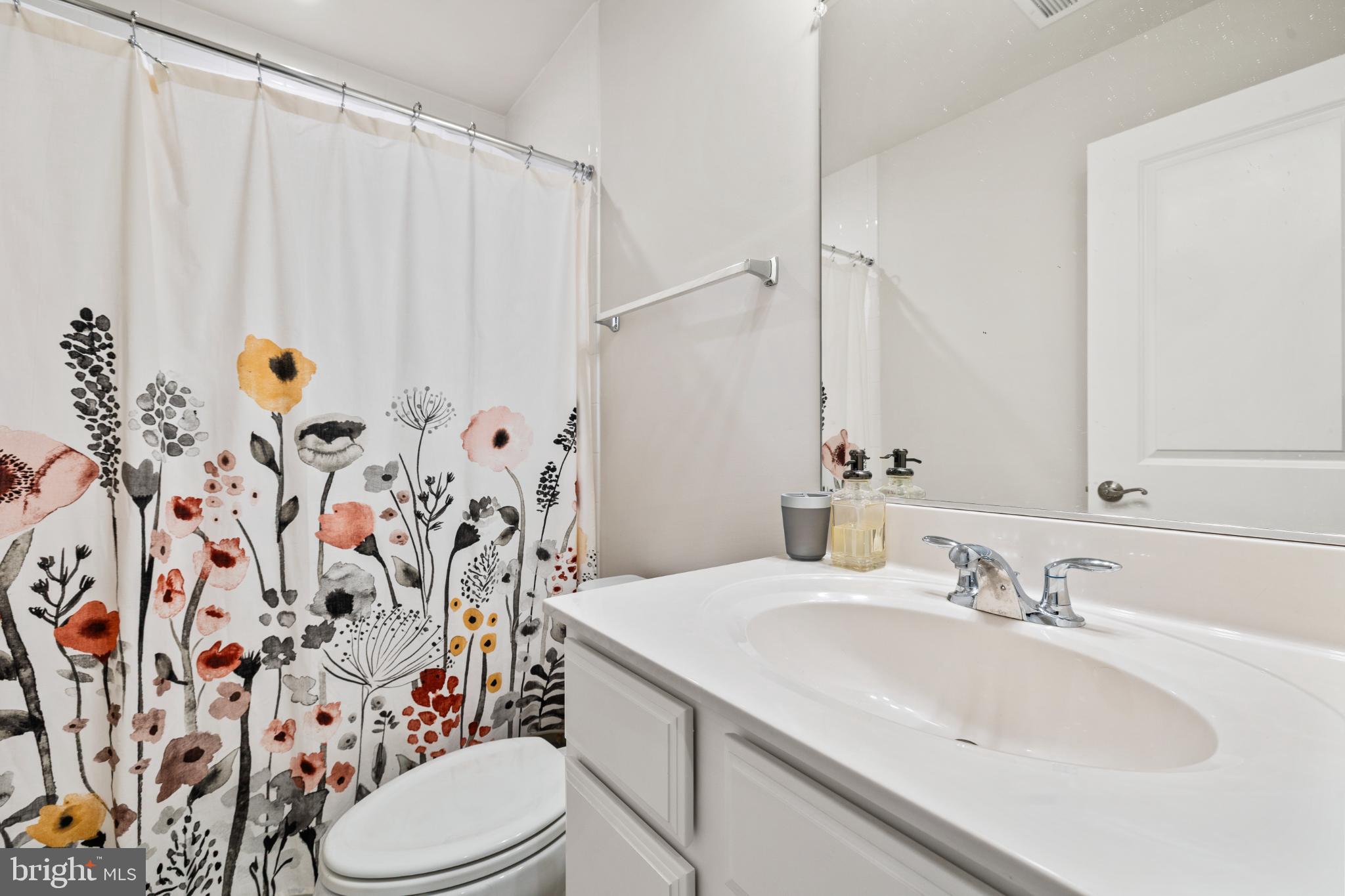 BRADLEY SQUARE - Residential