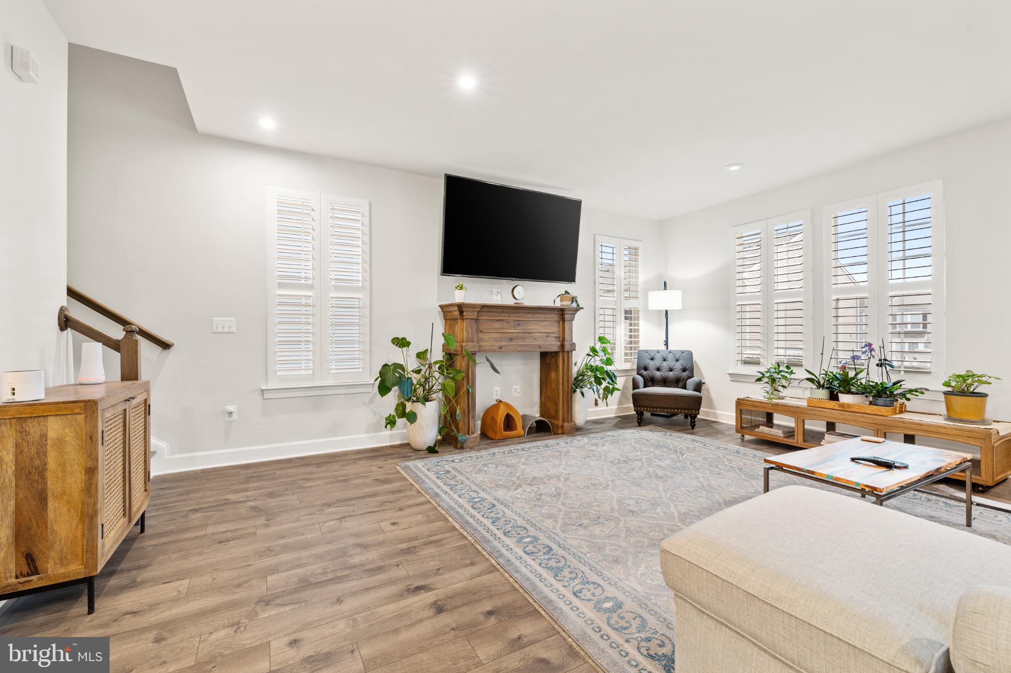 10572 WATERBURY WOODS WAY