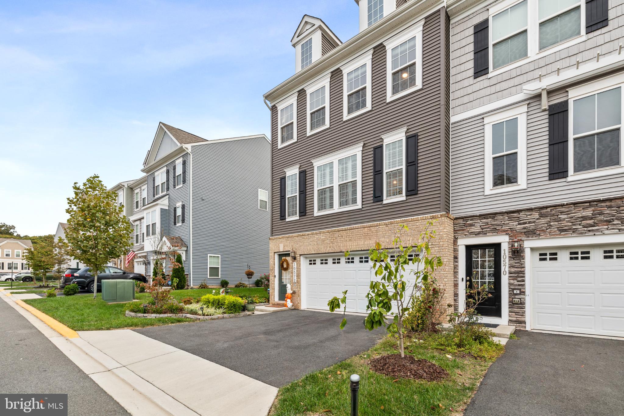 10572 WATERBURY WOODS WAY