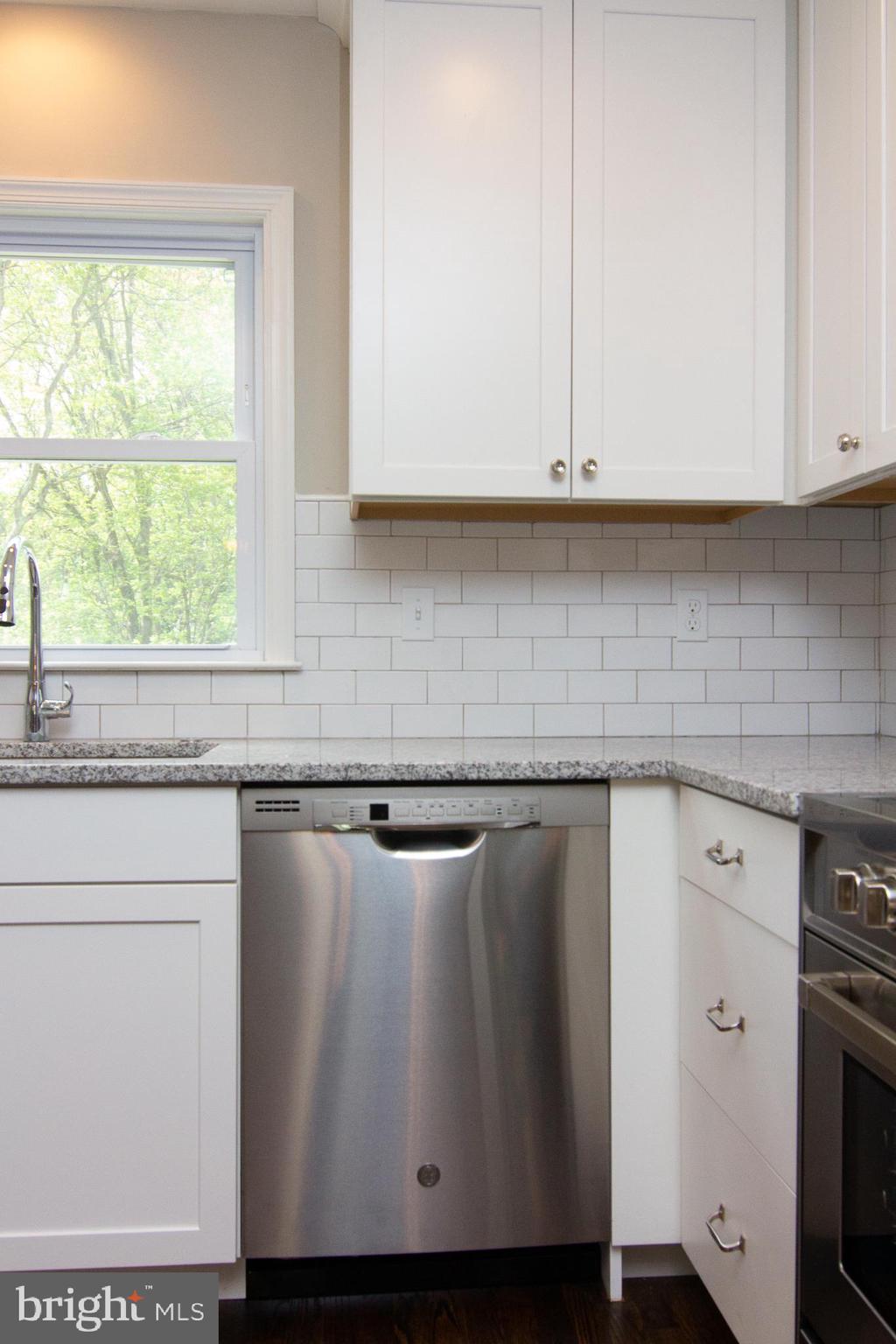 ROLLING VIEW - Residential