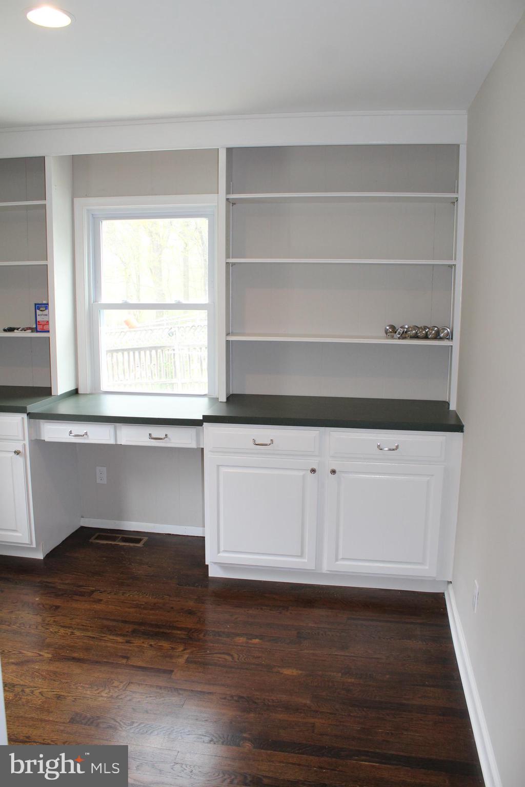 ROLLING VIEW - Residential