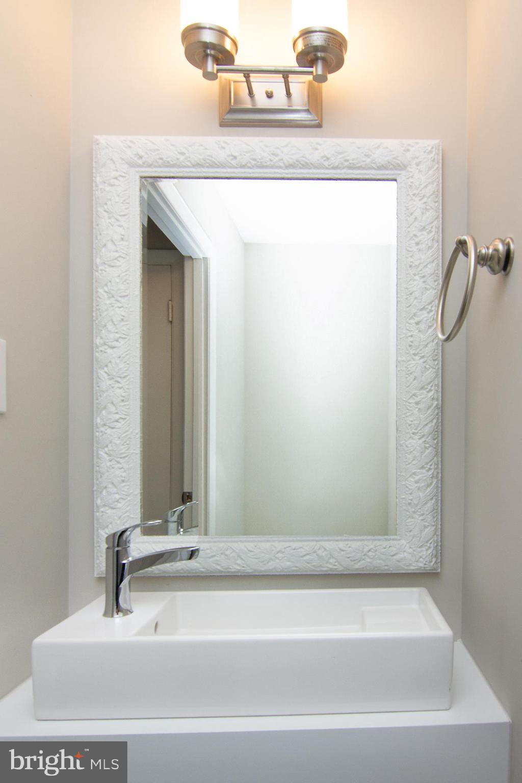 ROLLING VIEW - Residential