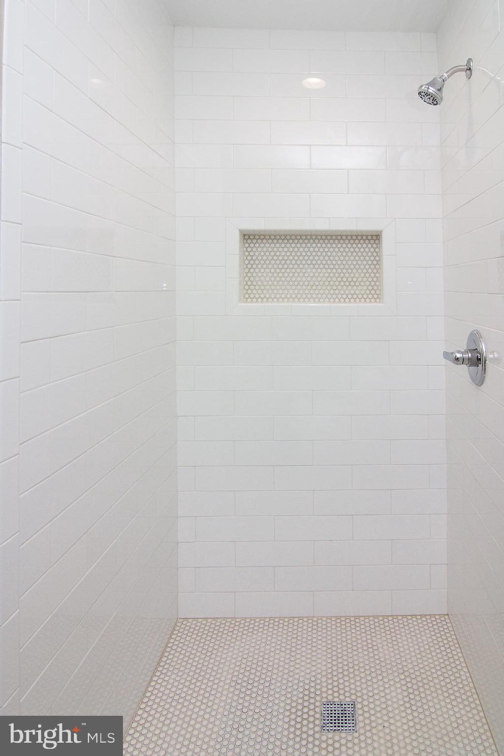 ROLLING VIEW - Residential