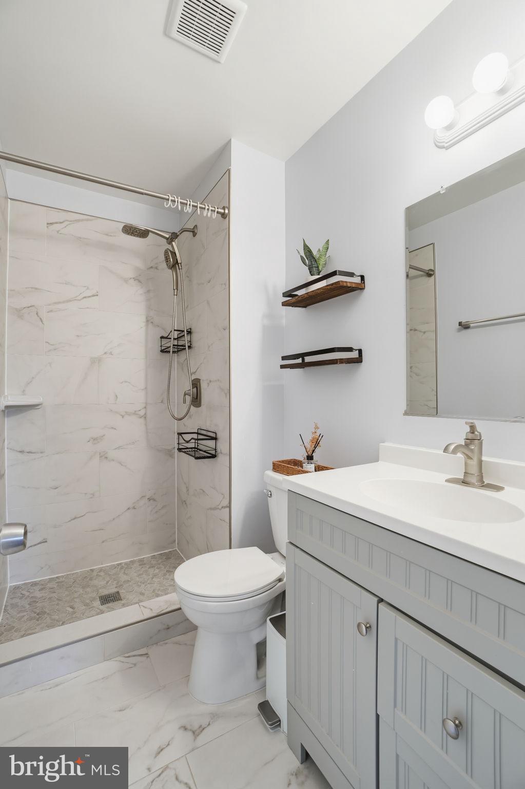 KEENE MILL WOODS - Residential Lease