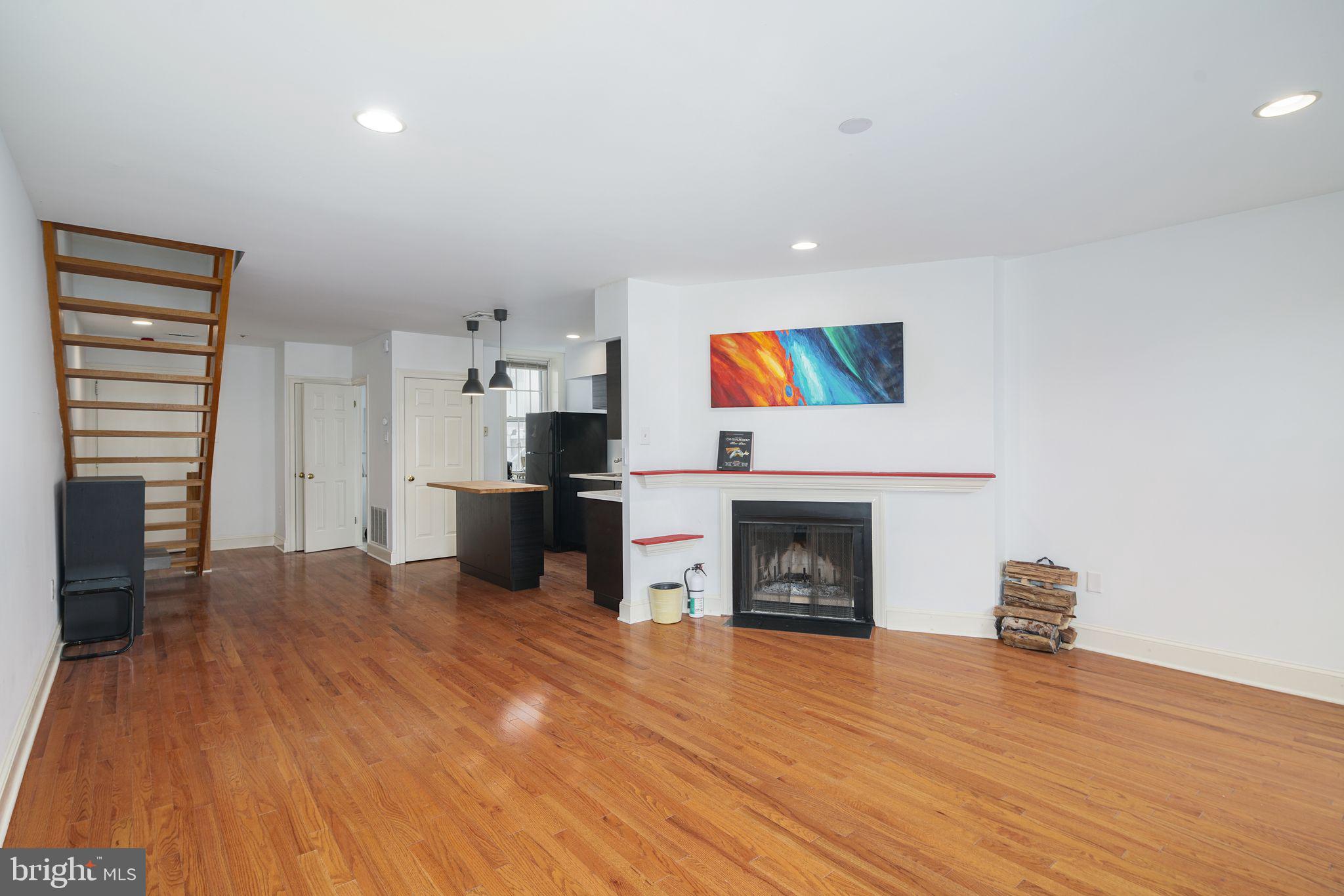 ART MUSEUM AREA - Residential
