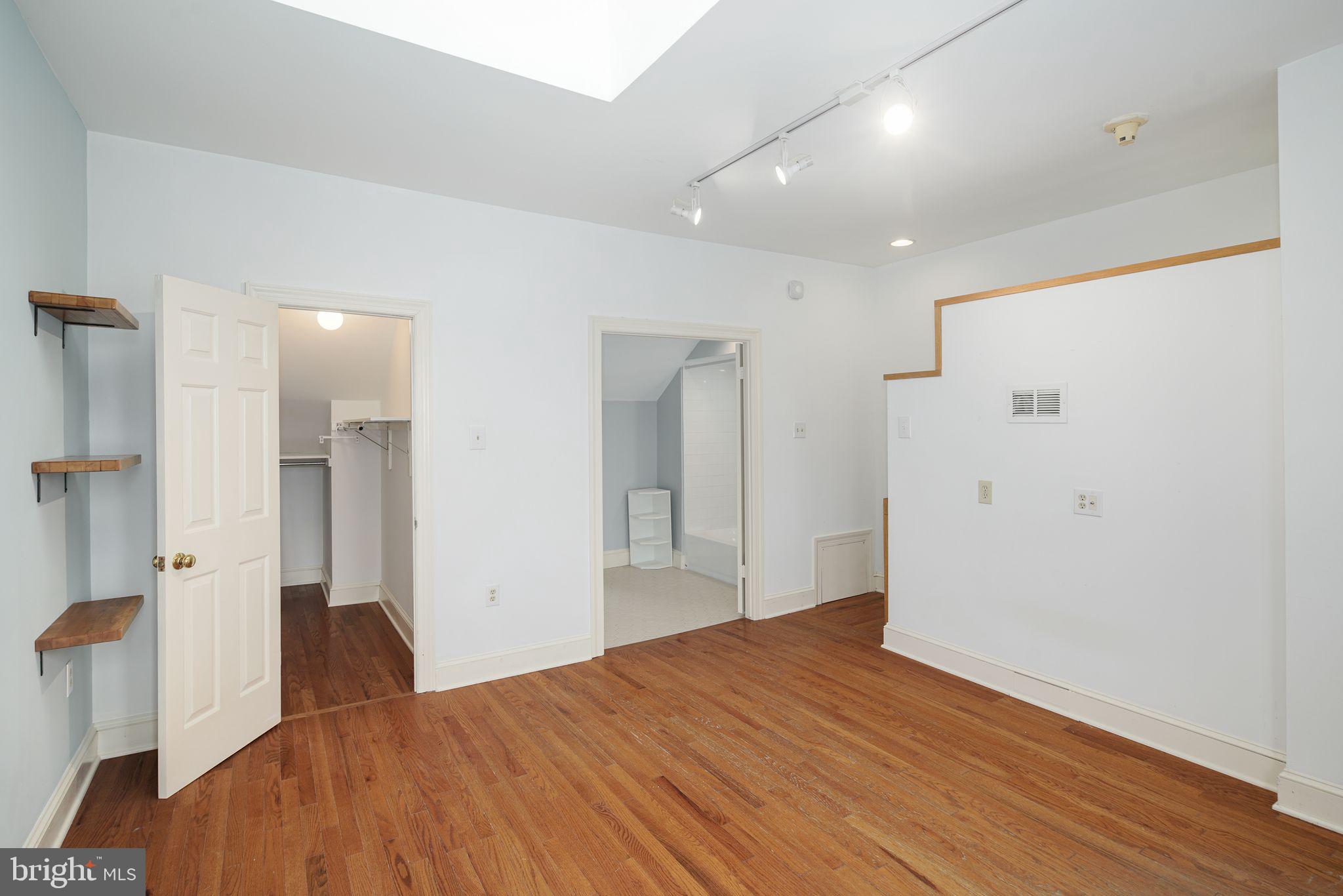 ART MUSEUM AREA - Residential