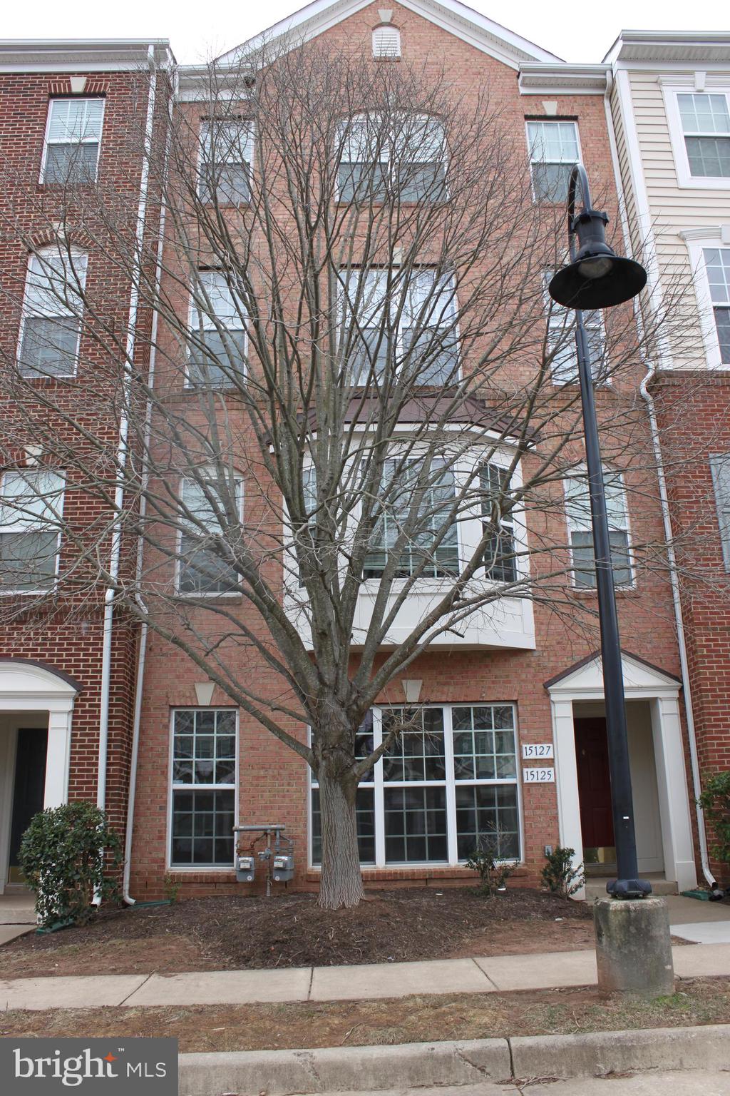 MARKET CENTER CONDOMINIUM - Residential Lease