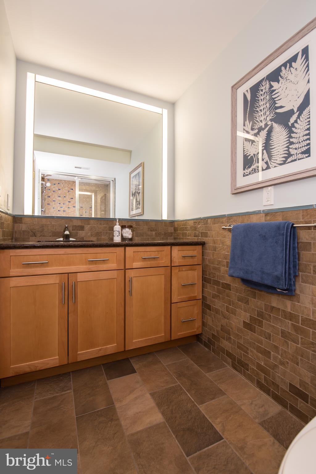 SOCIETY HILL - Residential