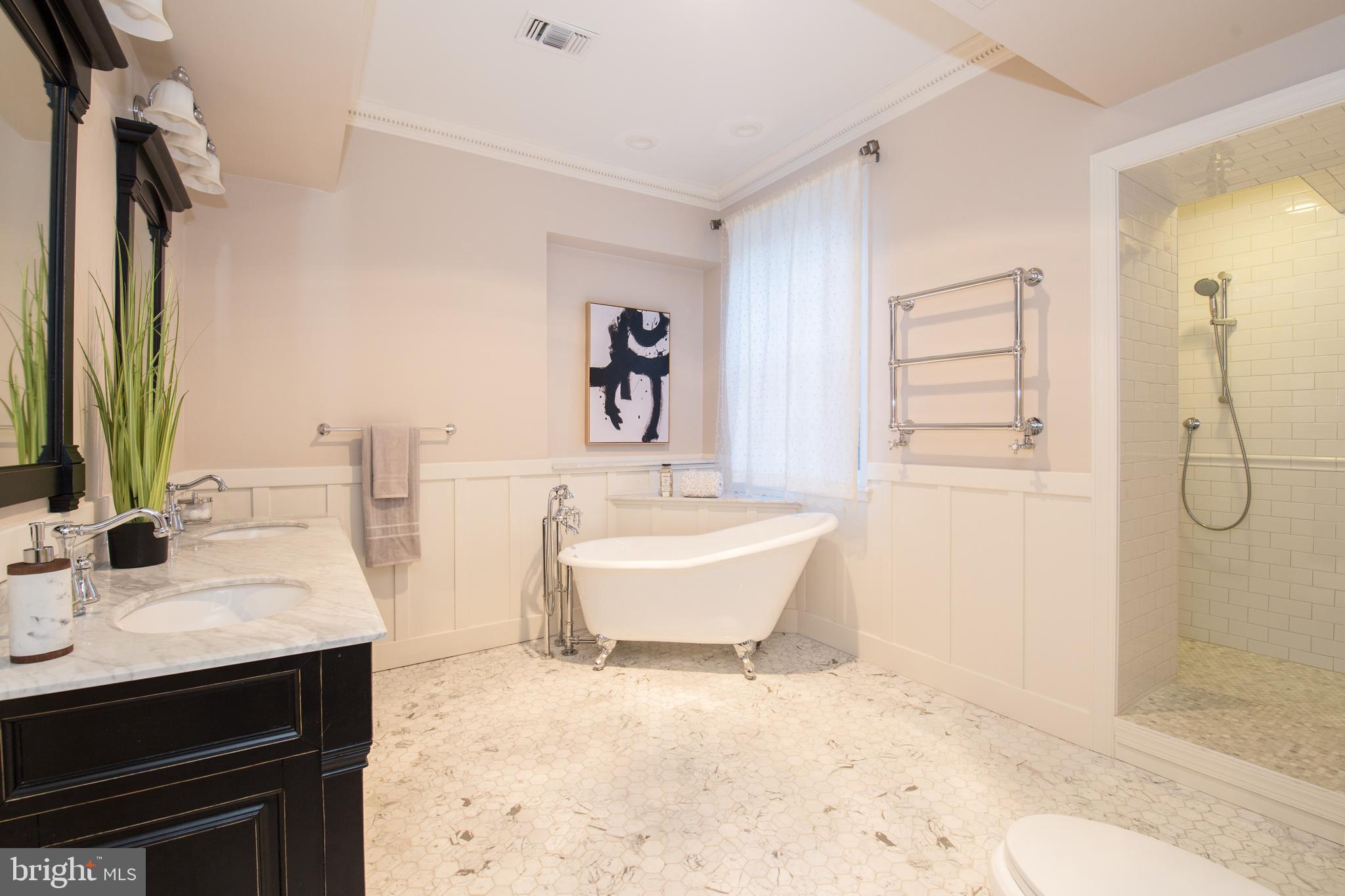 SOCIETY HILL - Residential