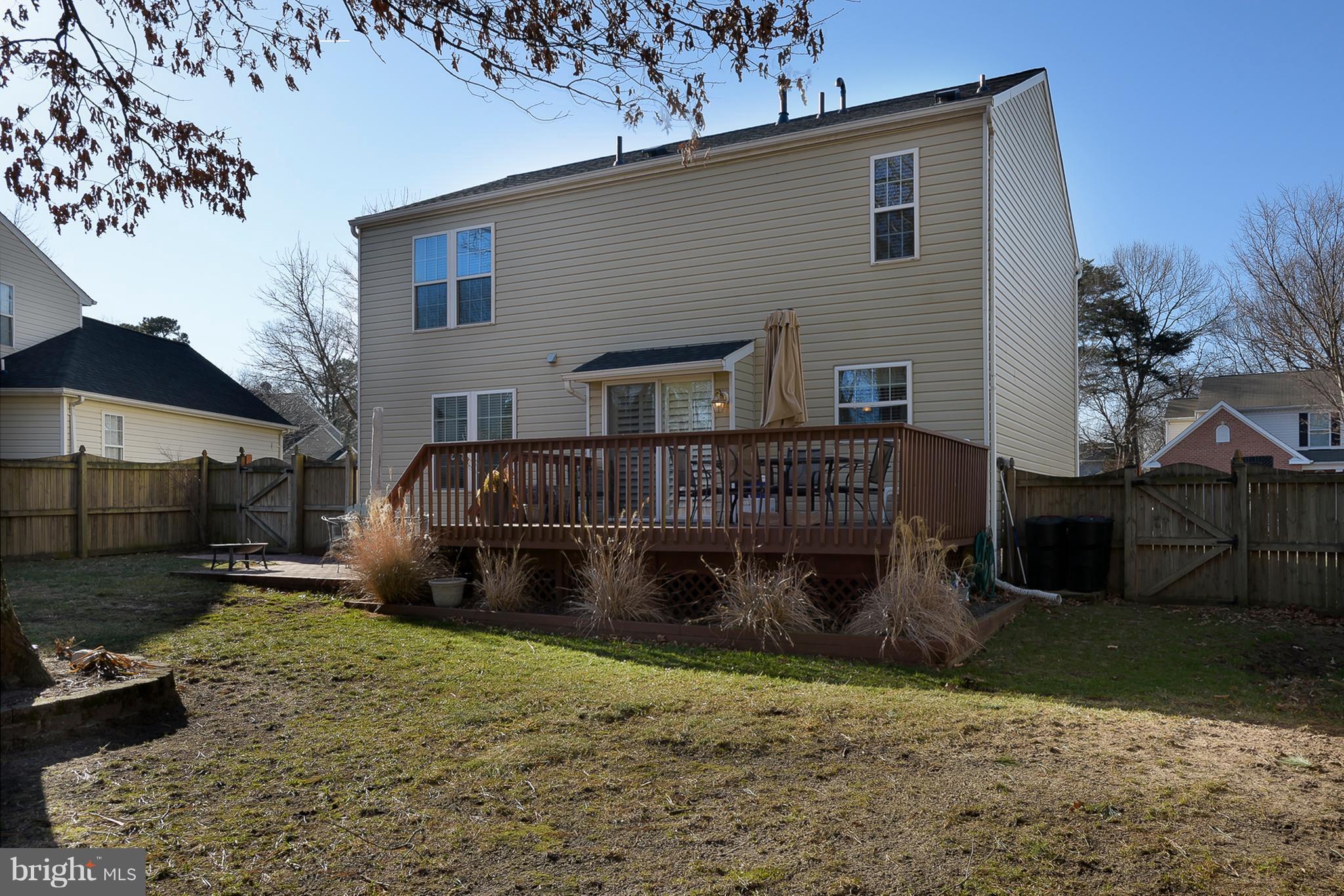 FOX CHASE - Residential